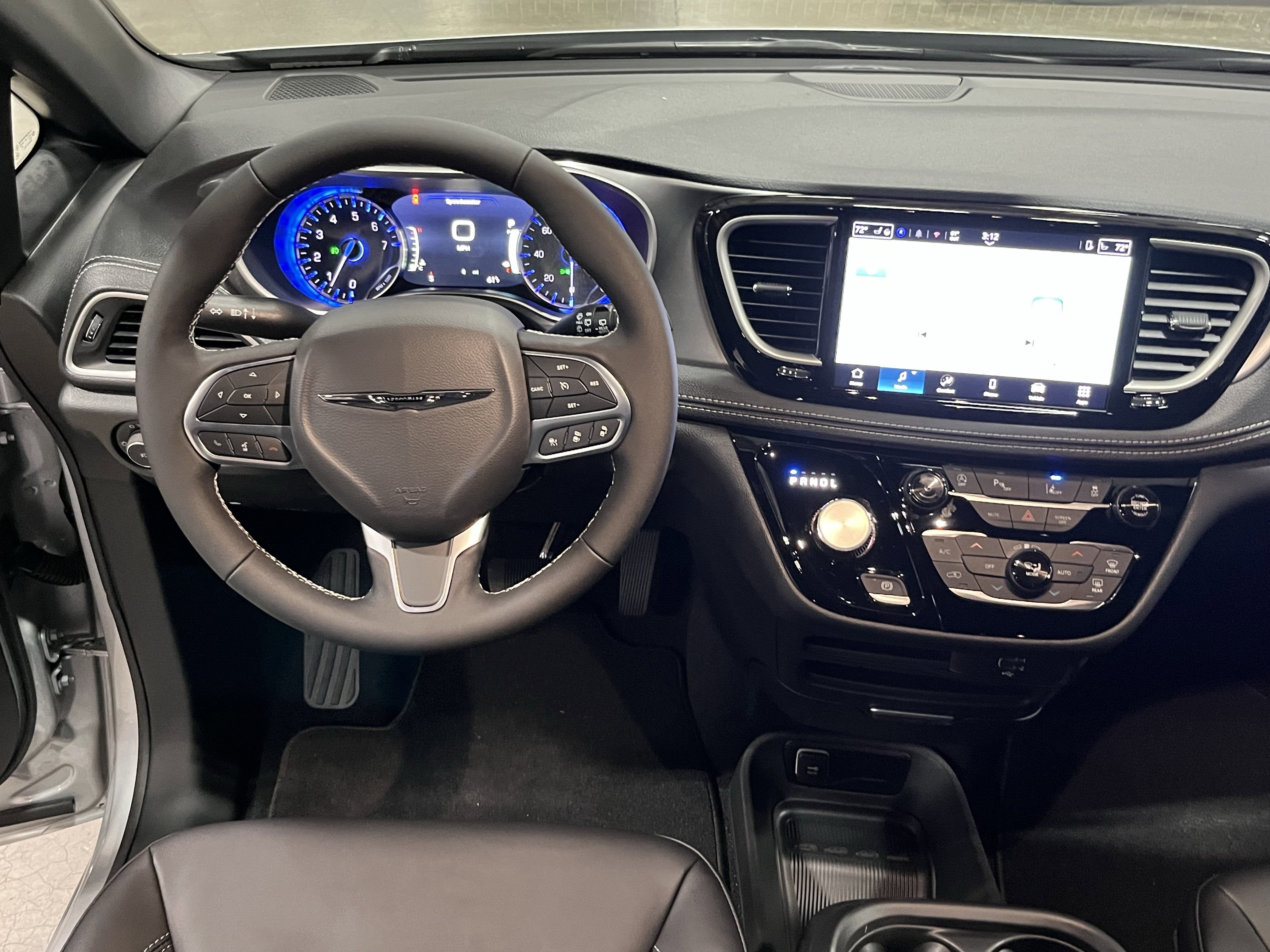 2026 Chrysler Pacifica PACIFICA SELECT AWD