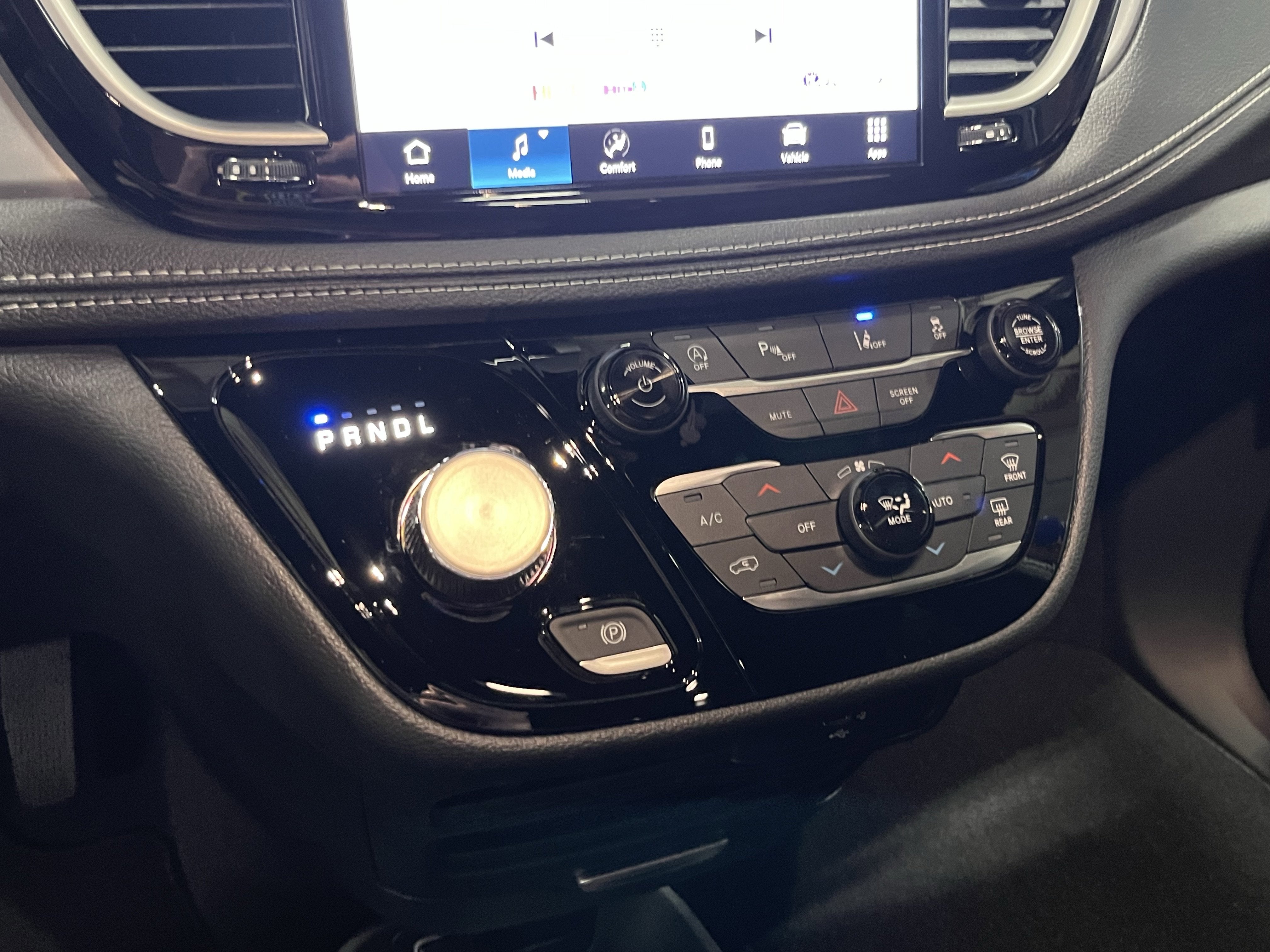 2026 Chrysler Pacifica PACIFICA SELECT AWD