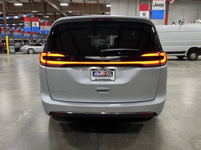 2026 Chrysler Pacifica PACIFICA SELECT AWD