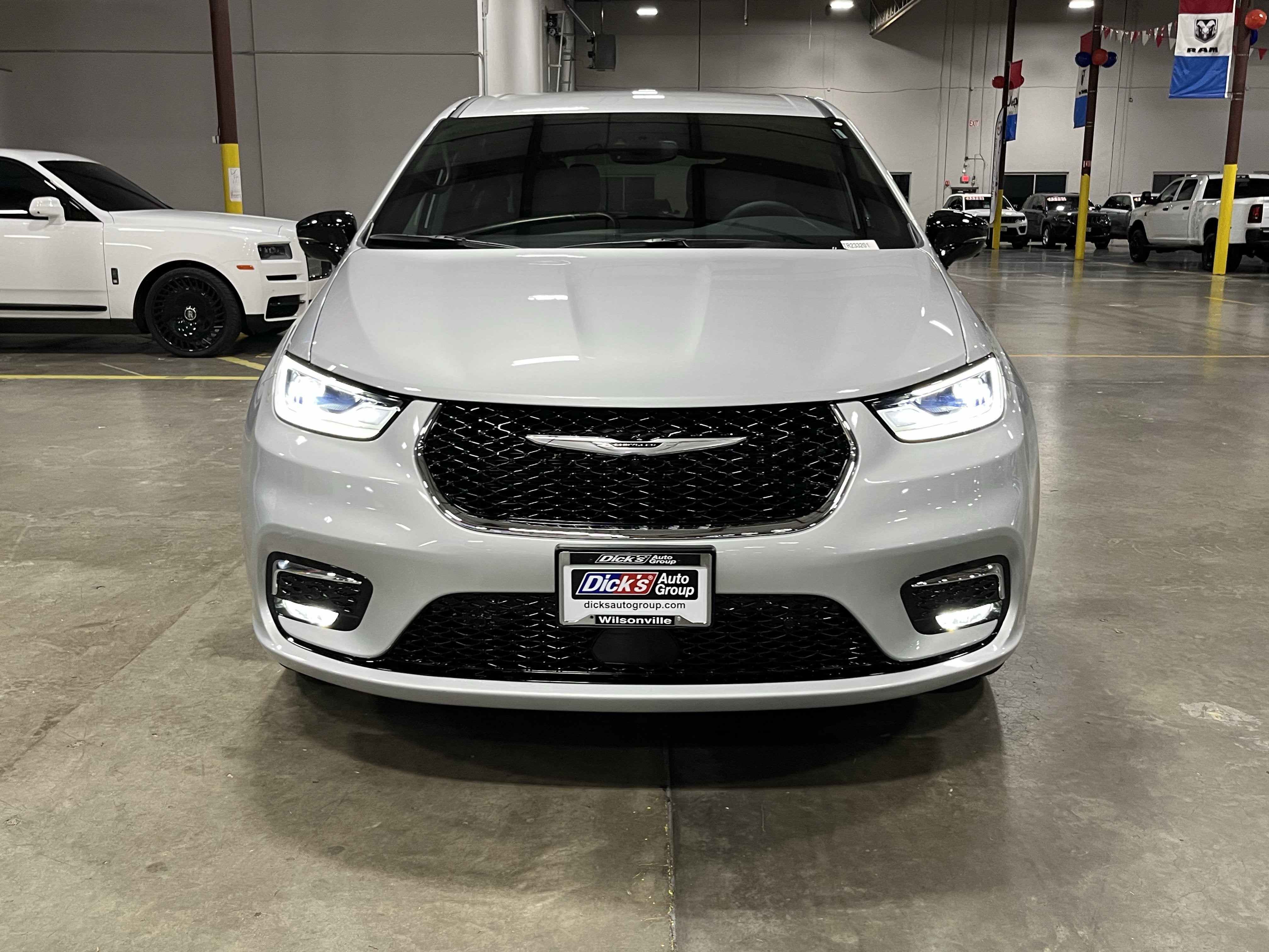 2026 Chrysler Pacifica PACIFICA SELECT AWD