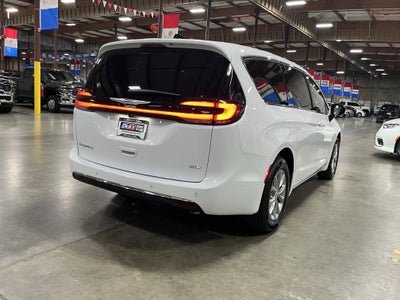 2026 Chrysler Pacifica PACIFICA SELECT AWD