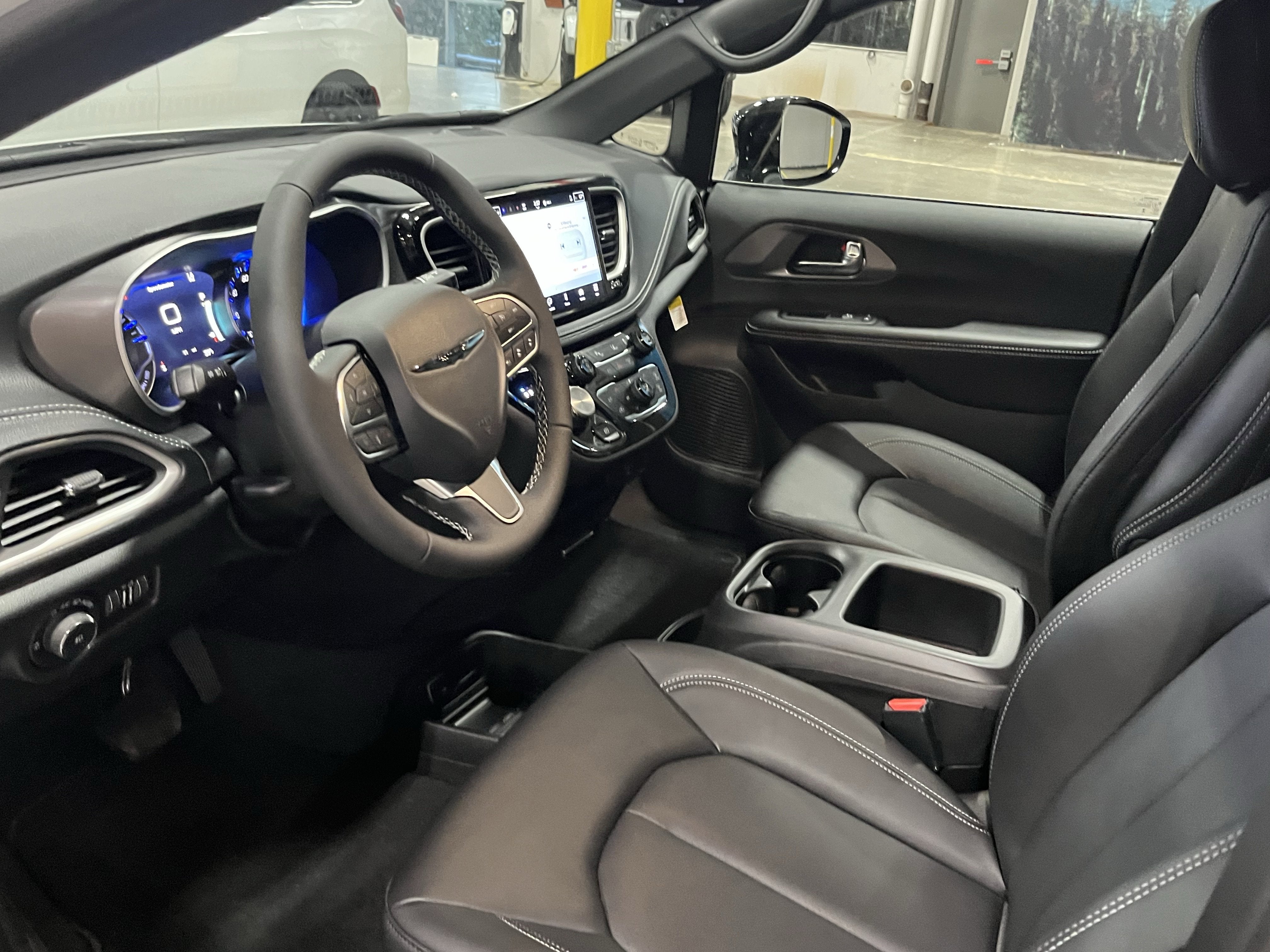 2026 Chrysler Pacifica PACIFICA SELECT AWD