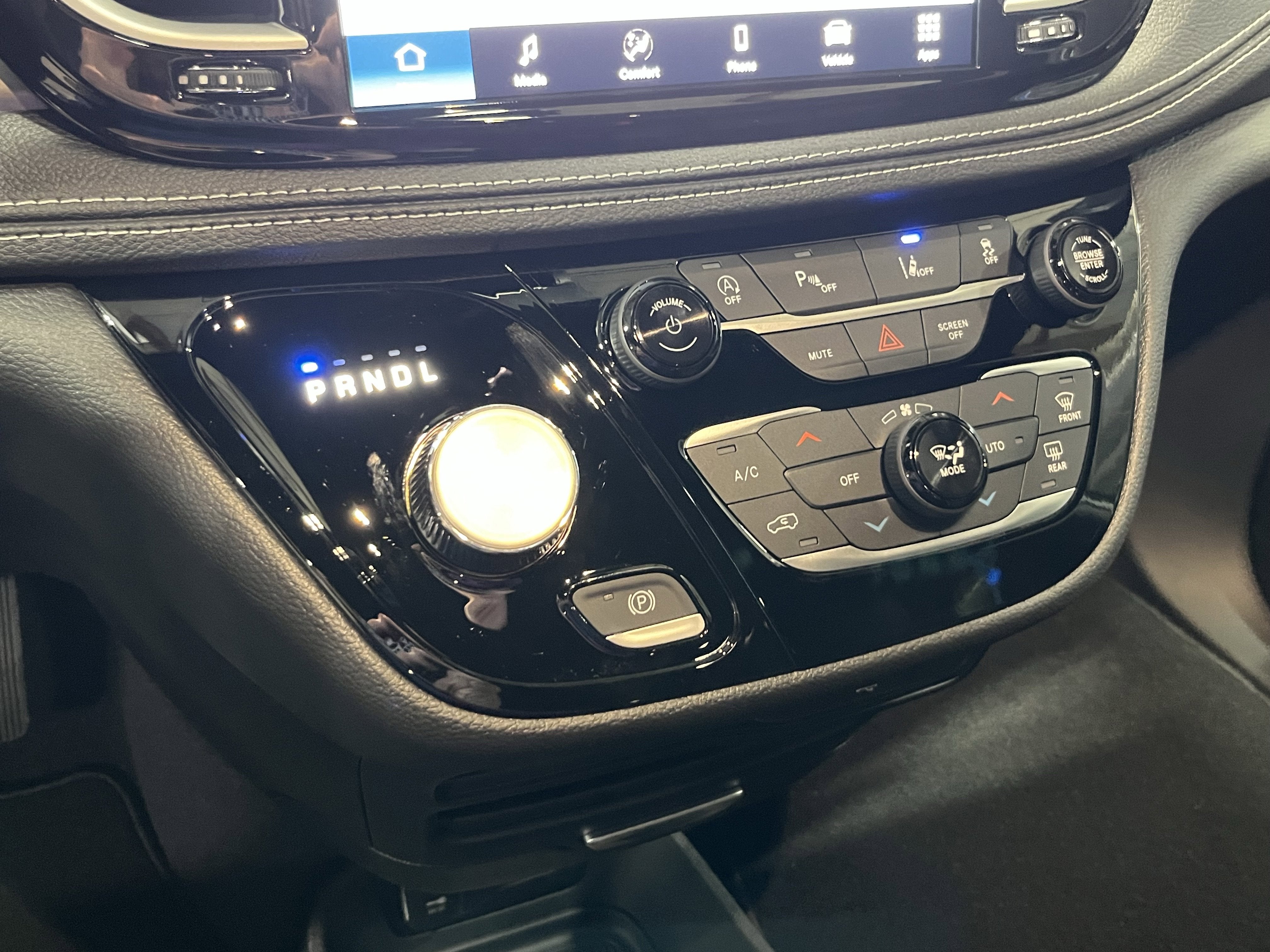 2026 Chrysler Pacifica PACIFICA SELECT AWD