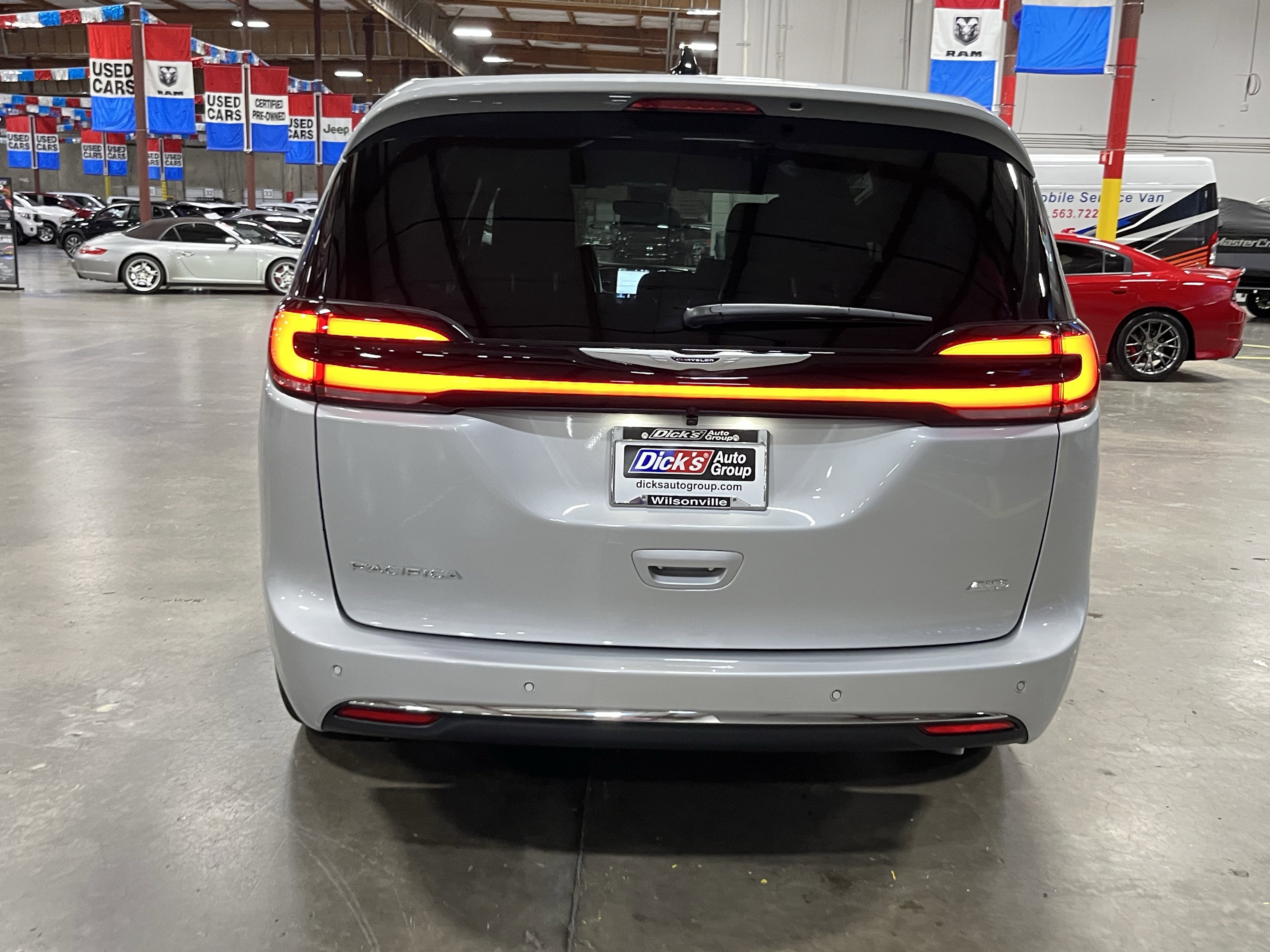 2026 Chrysler Pacifica PACIFICA SELECT AWD