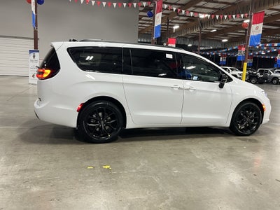 2026 Chrysler Pacifica PACIFICA LIMITED AWD