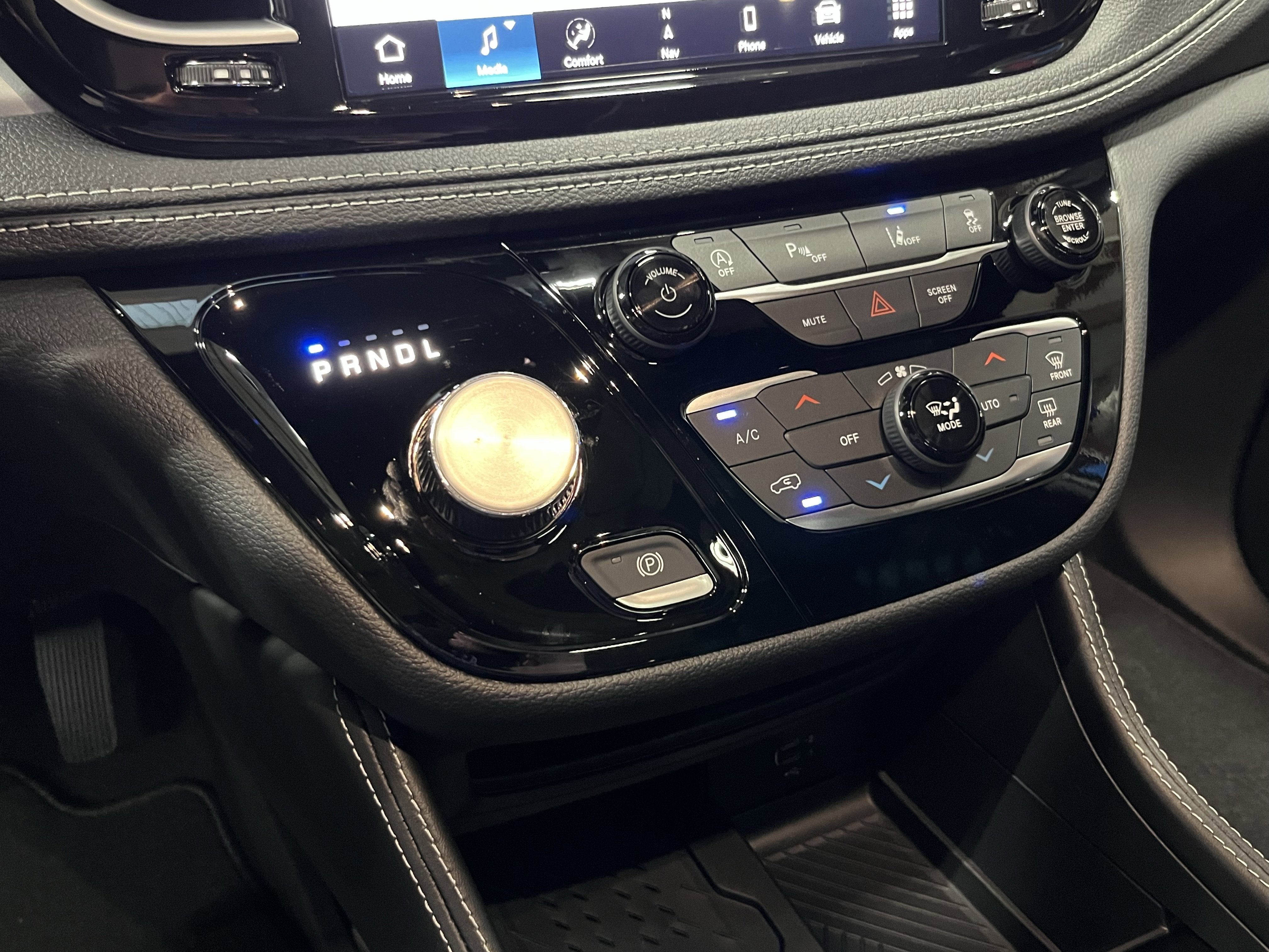 2026 Chrysler Pacifica PACIFICA LIMITED AWD