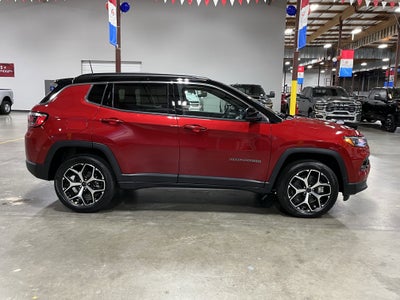 2026 Jeep Compass COMPASS LIMITED 4X4