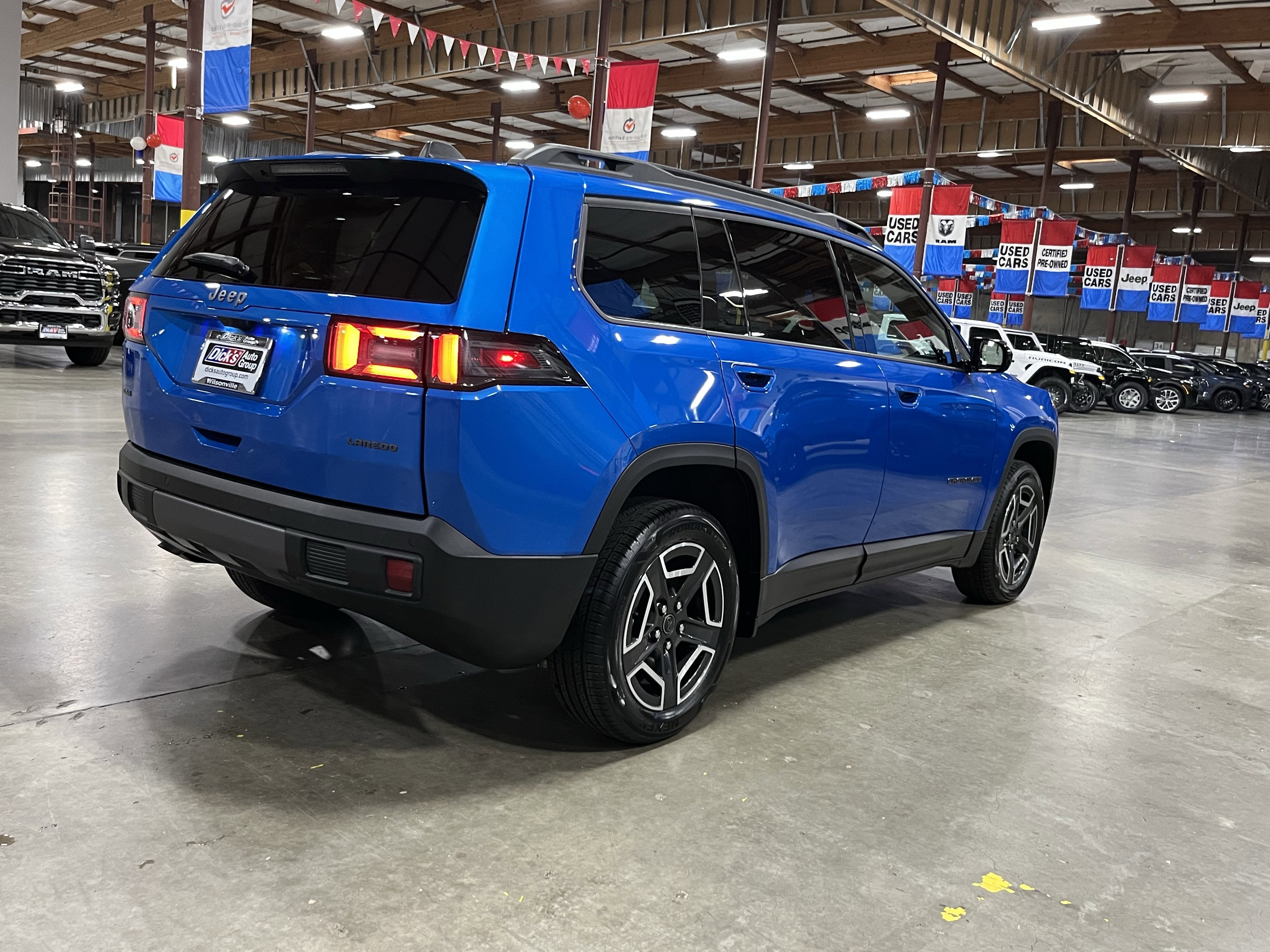 2026 Jeep Cherokee CHEROKEE LAREDO 4X4