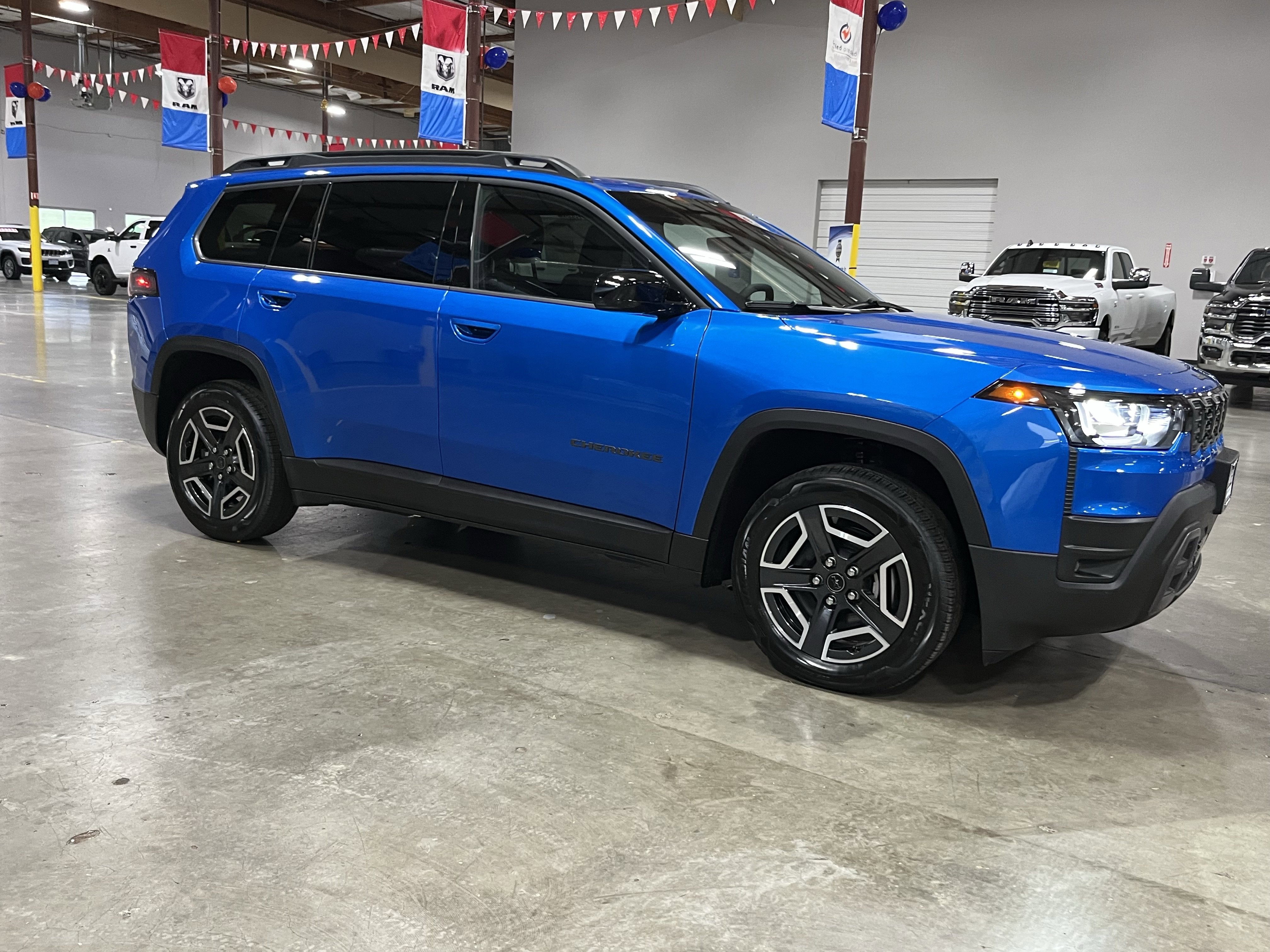 2026 Jeep Cherokee CHEROKEE LAREDO 4X4