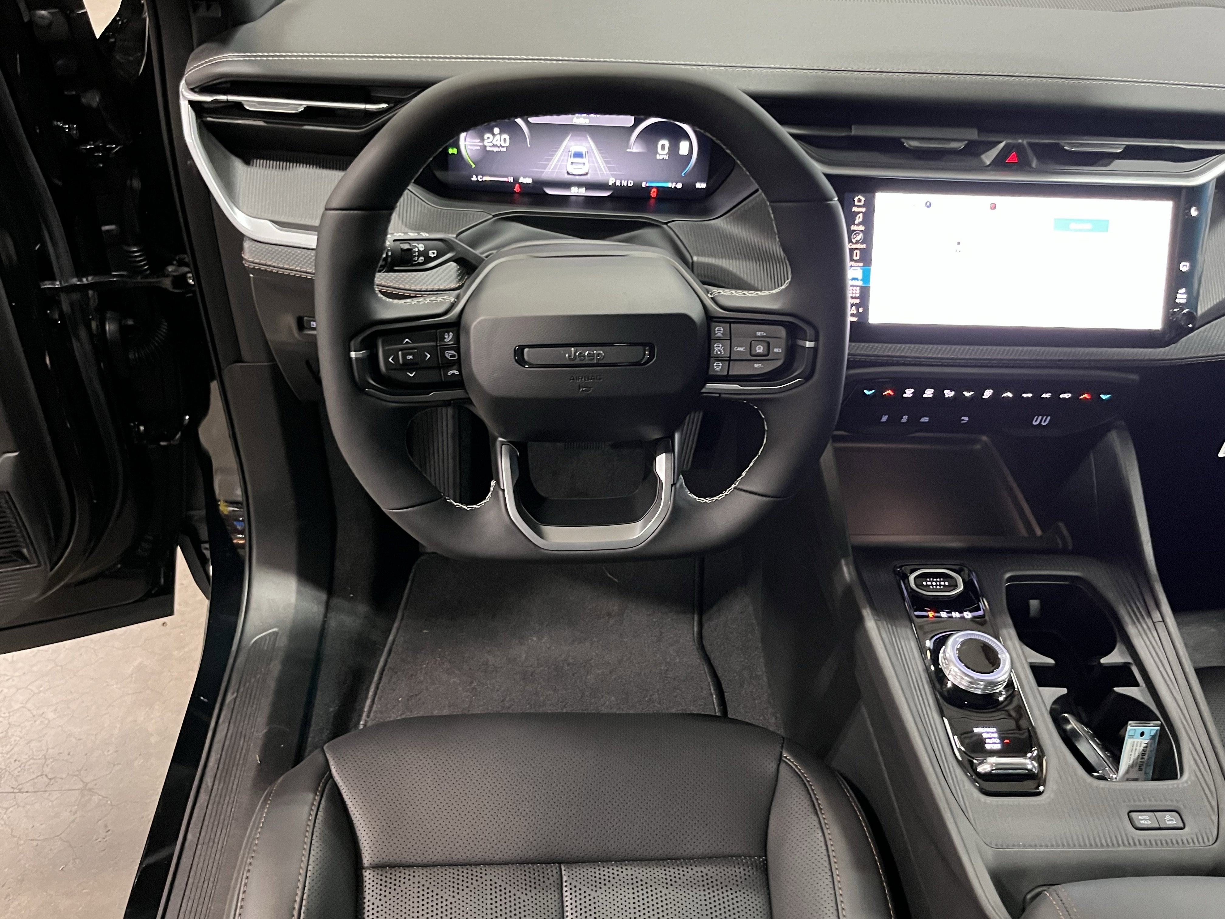 2026 Jeep Cherokee CHEROKEE OVERLAND 4X4