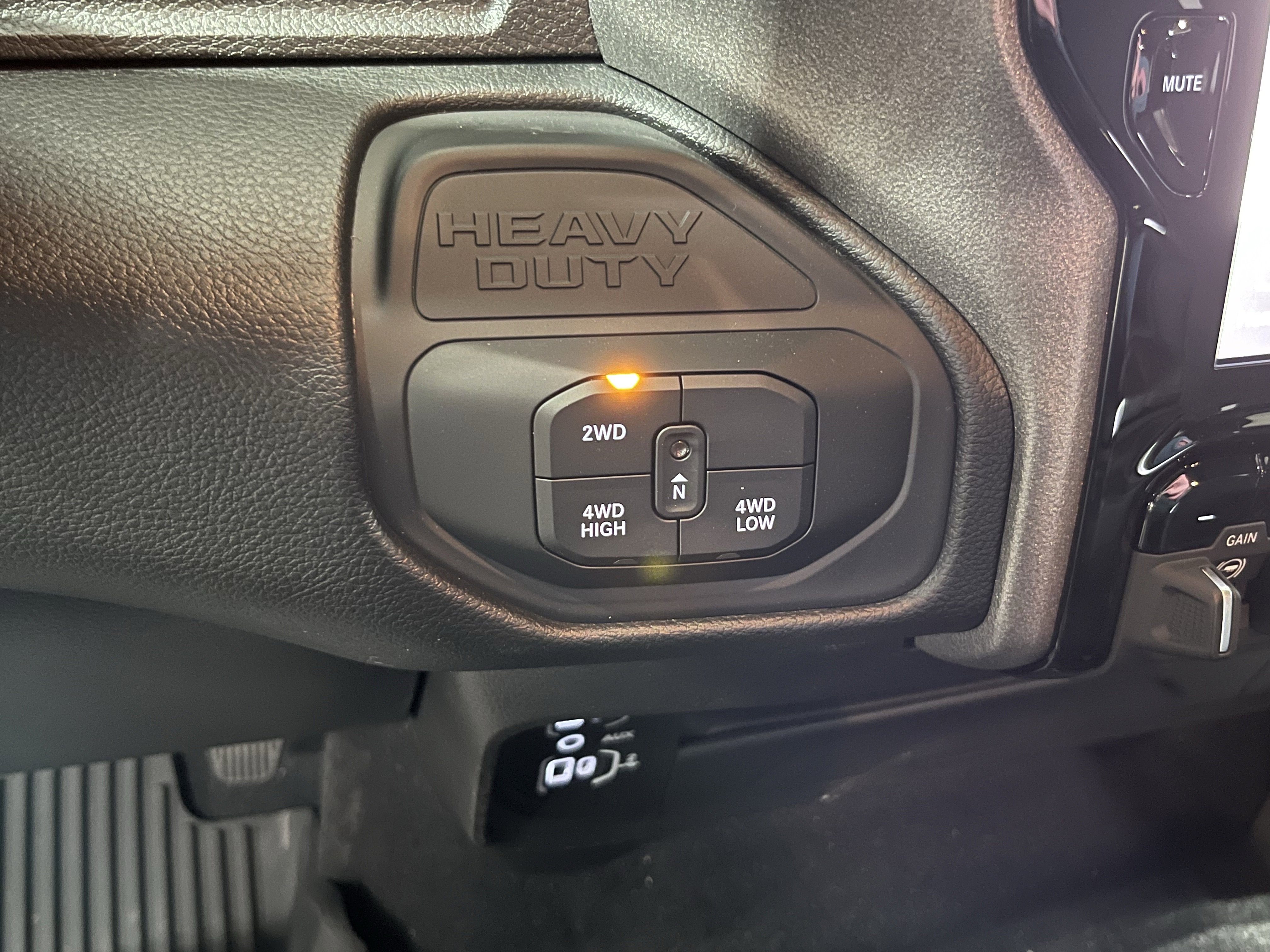 2026 RAM Ram 2500 RAM 2500 TRADESMAN CREW CAB 4X4 6'4' BOX