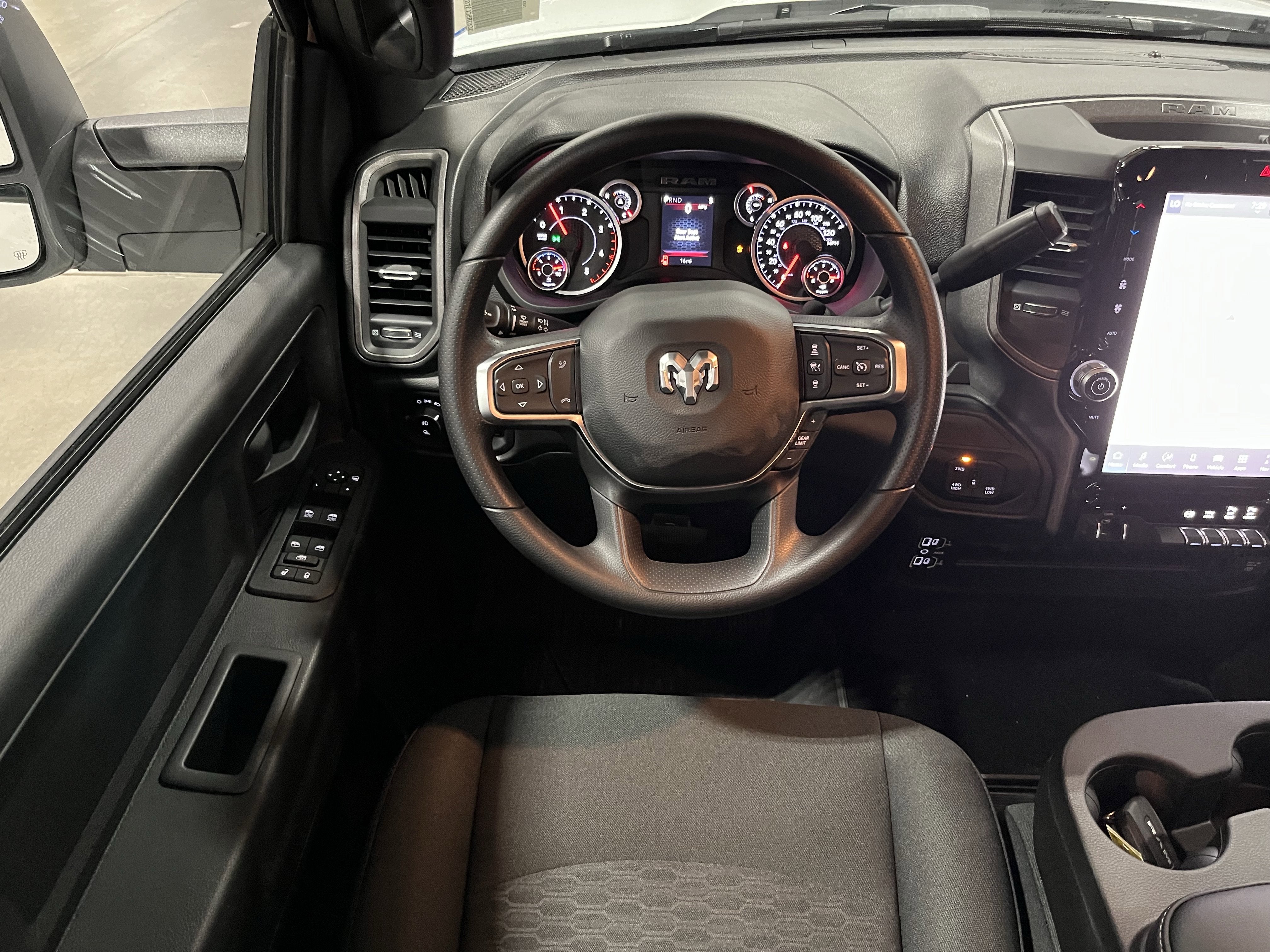 2026 RAM Ram 2500 RAM 2500 TRADESMAN CREW CAB 4X4 6'4' BOX