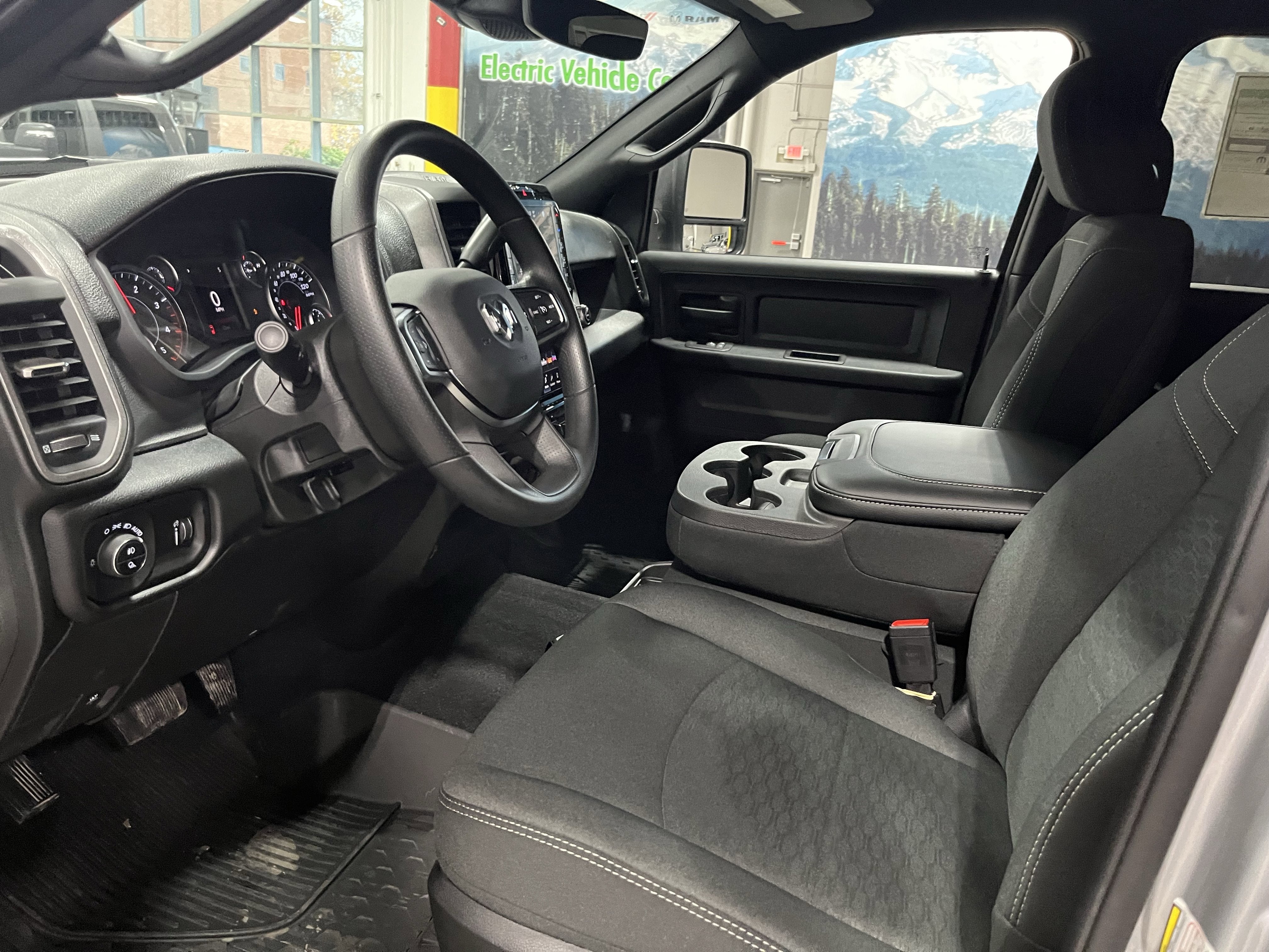 2026 RAM Ram 2500 RAM 2500 TRADESMAN CREW CAB 4X4 6'4' BOX