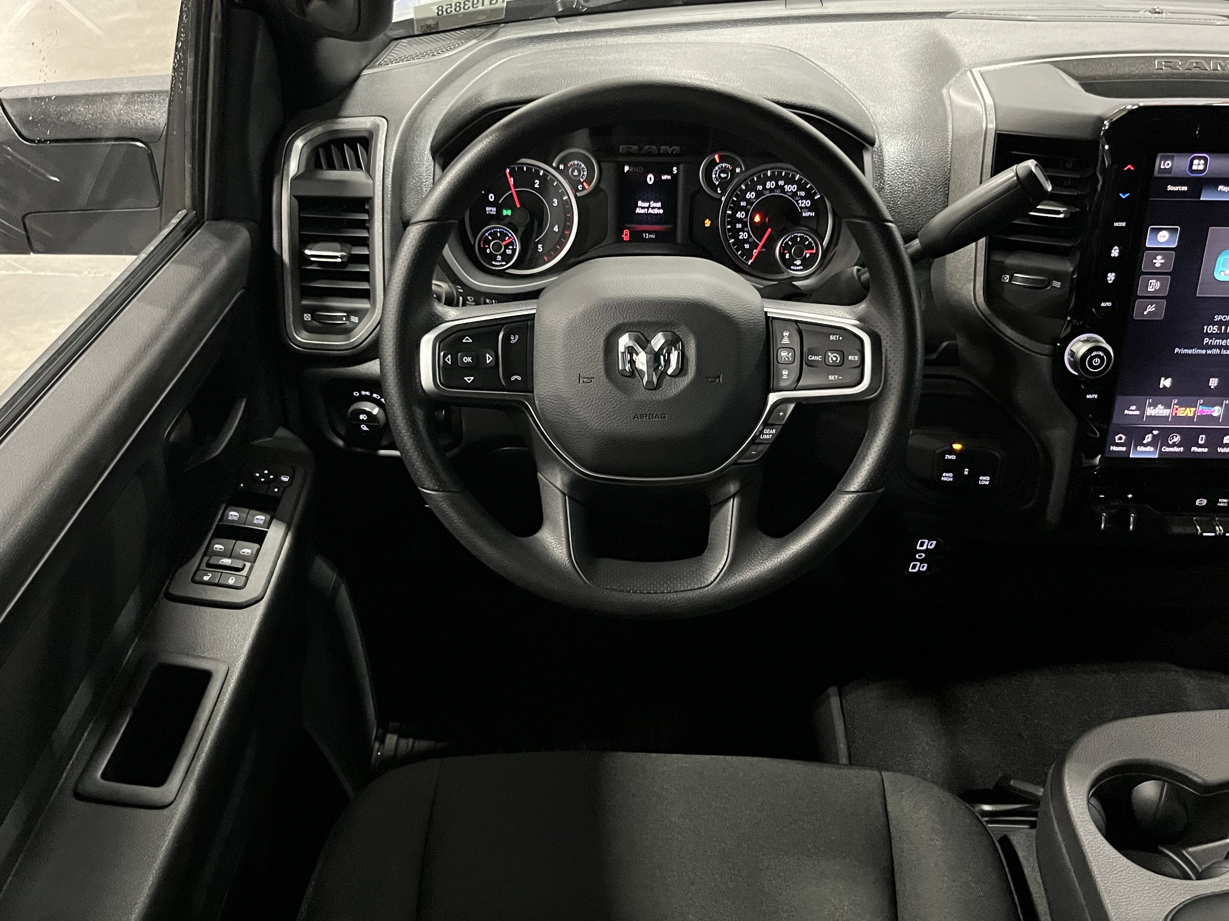 2026 RAM Ram 2500 RAM 2500 TRADESMAN CREW CAB 4X4 6'4' BOX