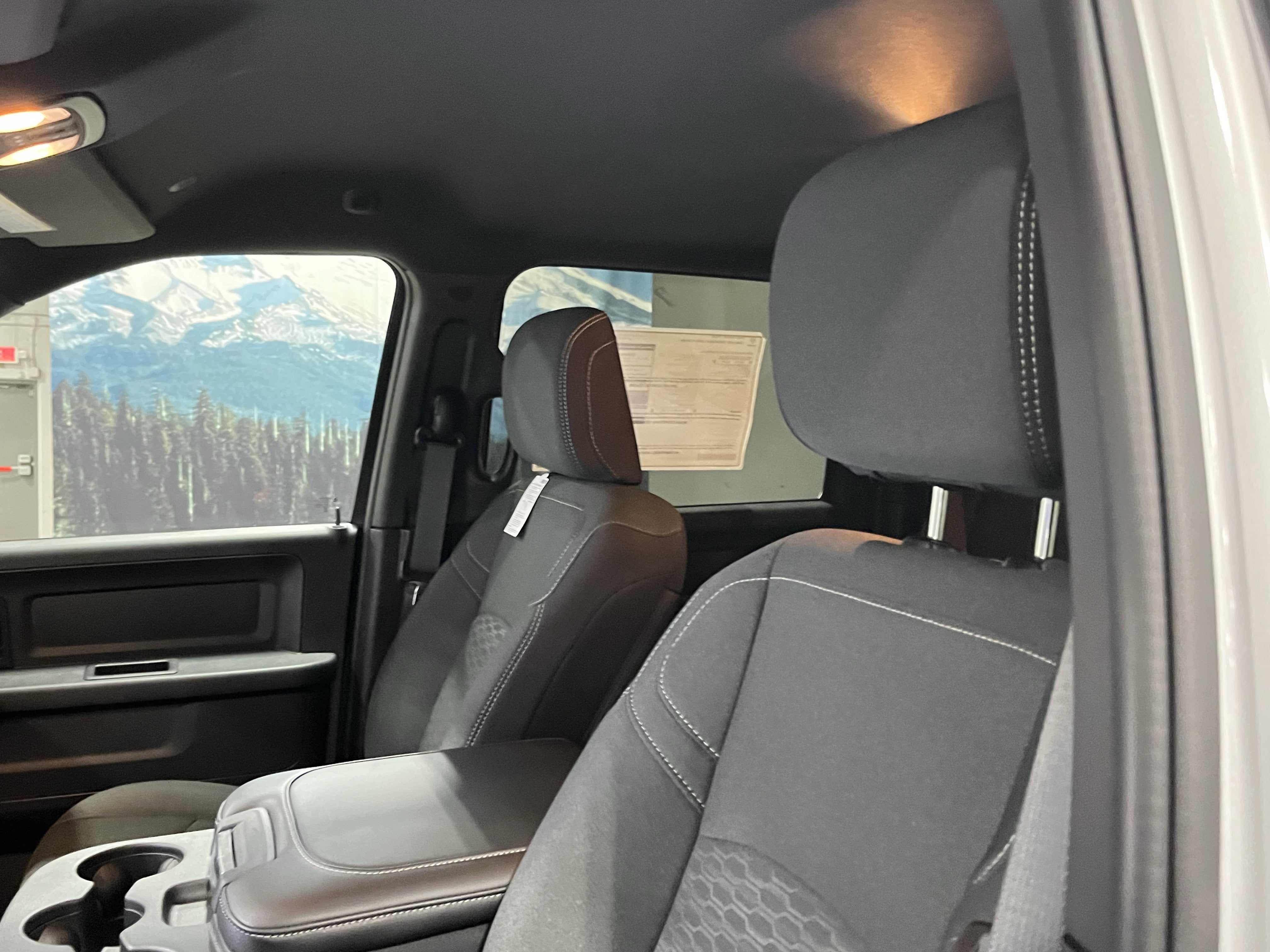 2026 RAM Ram 2500 RAM 2500 TRADESMAN CREW CAB 4X4 6'4' BOX