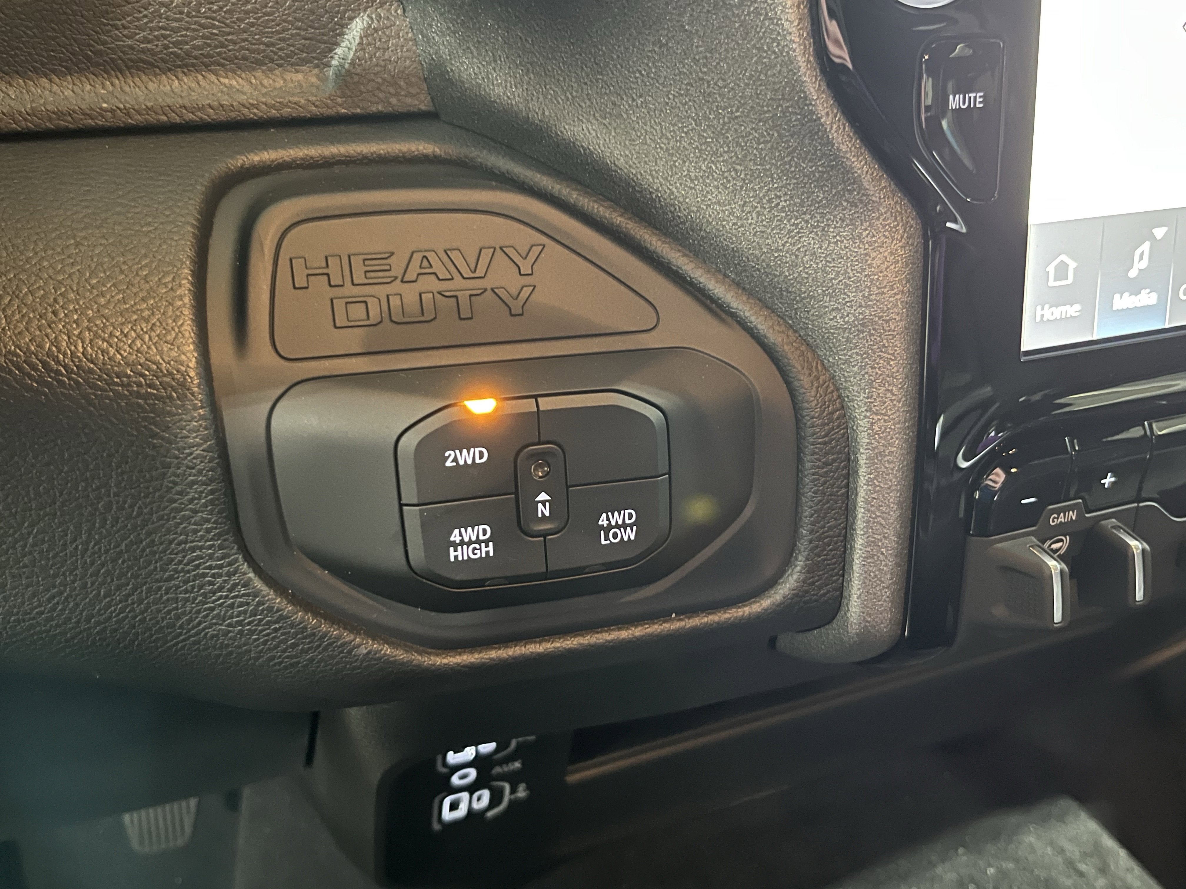 2026 RAM Ram 2500 RAM 2500 TRADESMAN CREW CAB 4X4 6'4' BOX