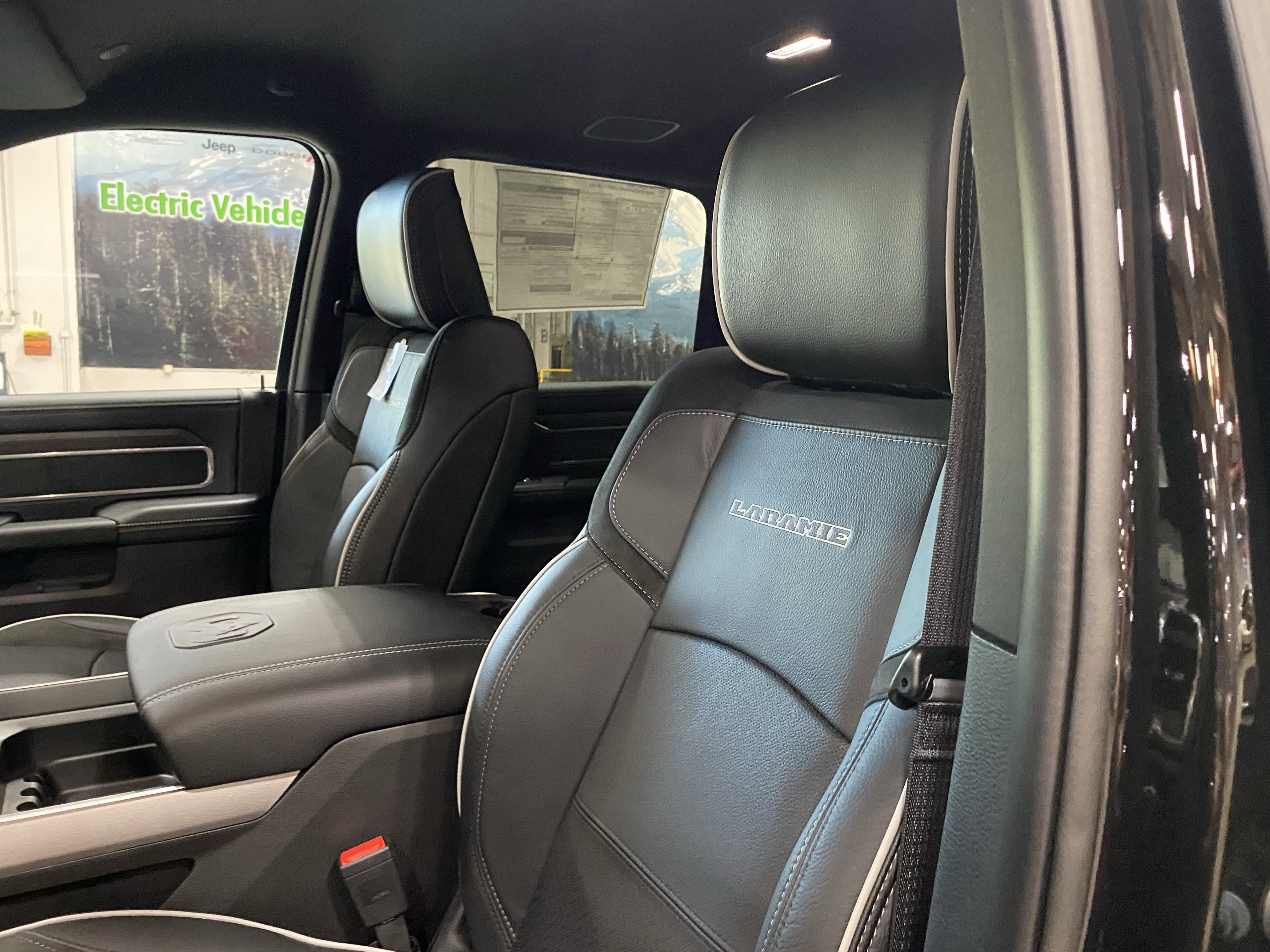 2025 RAM Ram 2500 RAM 2500 LARAMIE CREW CAB 4X4 6'4' BOX