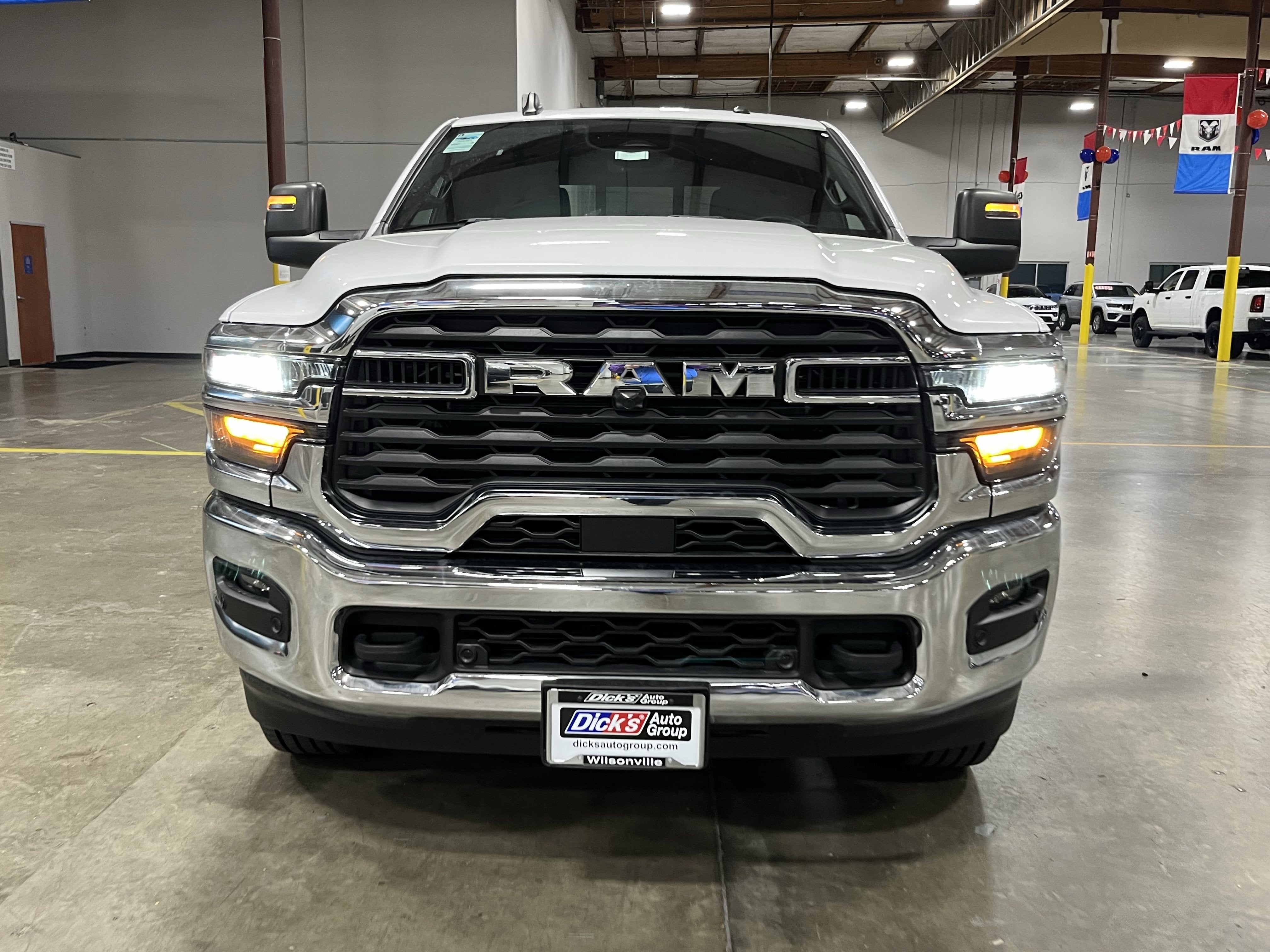 2025 RAM Ram 2500 RAM 2500 TRADESMAN CREW CAB 4X4 8' BOX