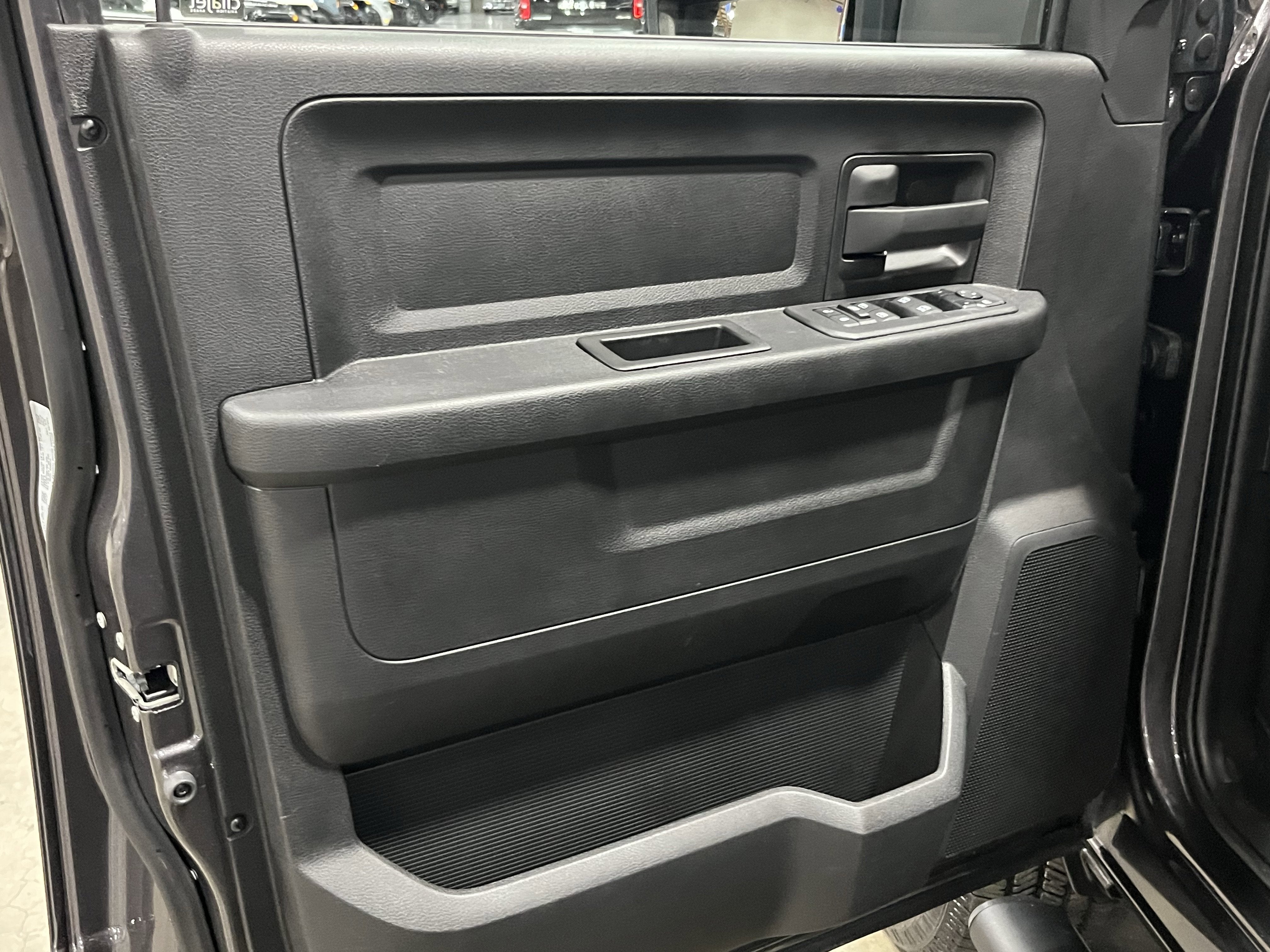 2025 RAM Ram 2500 RAM 2500 TRADESMAN CREW CAB 4X4 8' BOX