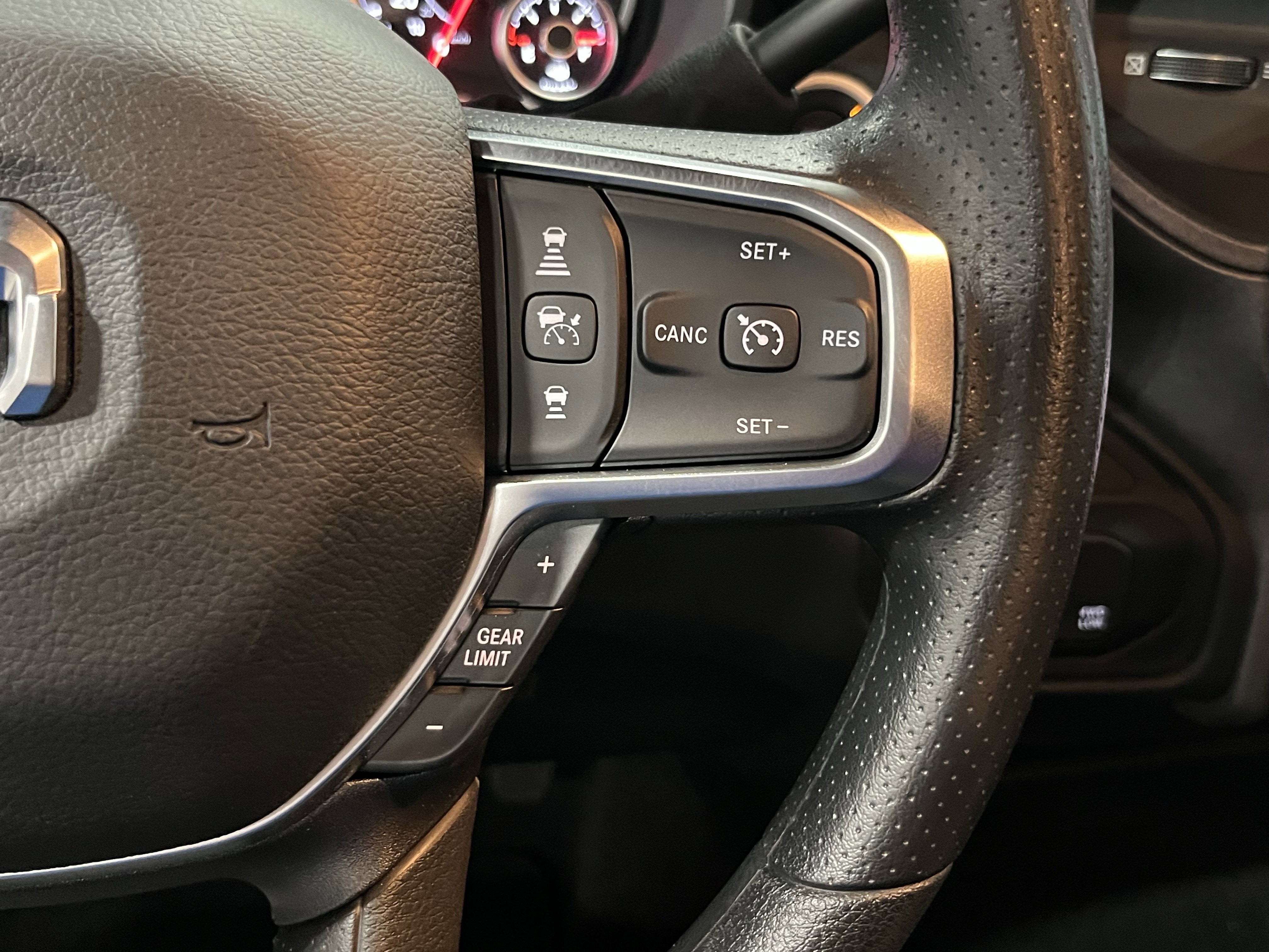 2025 RAM Ram 2500 RAM 2500 TRADESMAN CREW CAB 4X4 8' BOX