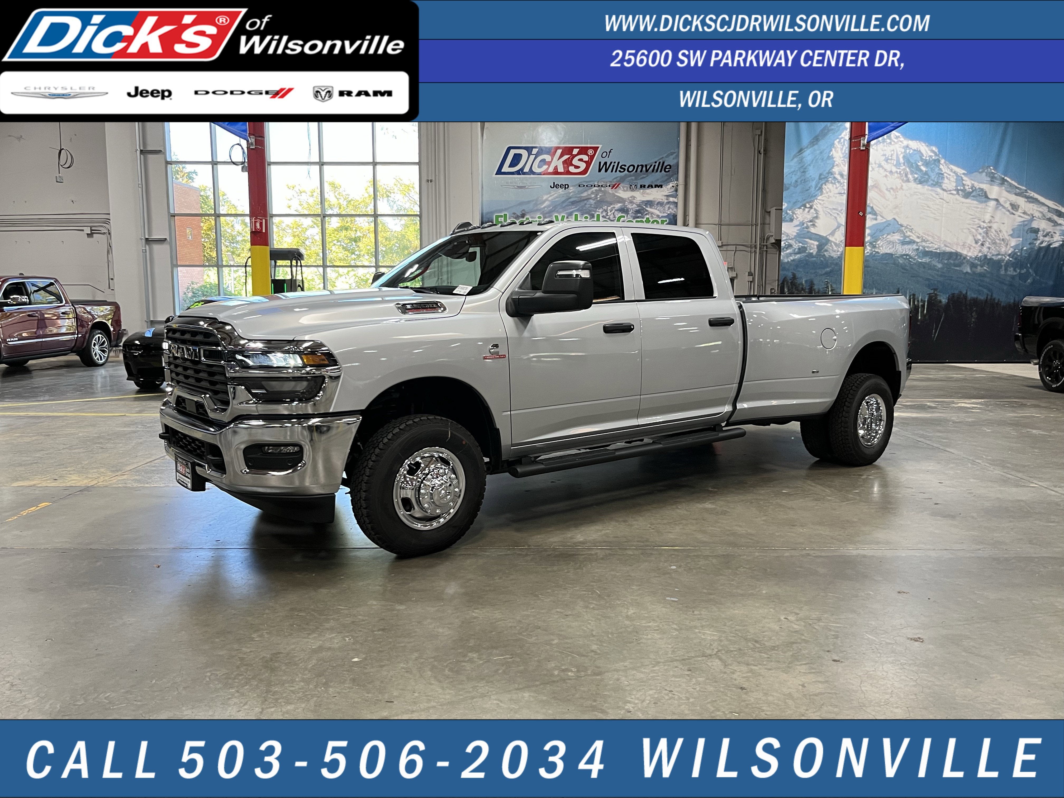 2026 RAM Ram 3500 RAM 3500 TRADESMAN CREW CAB 4X4 8' BOX