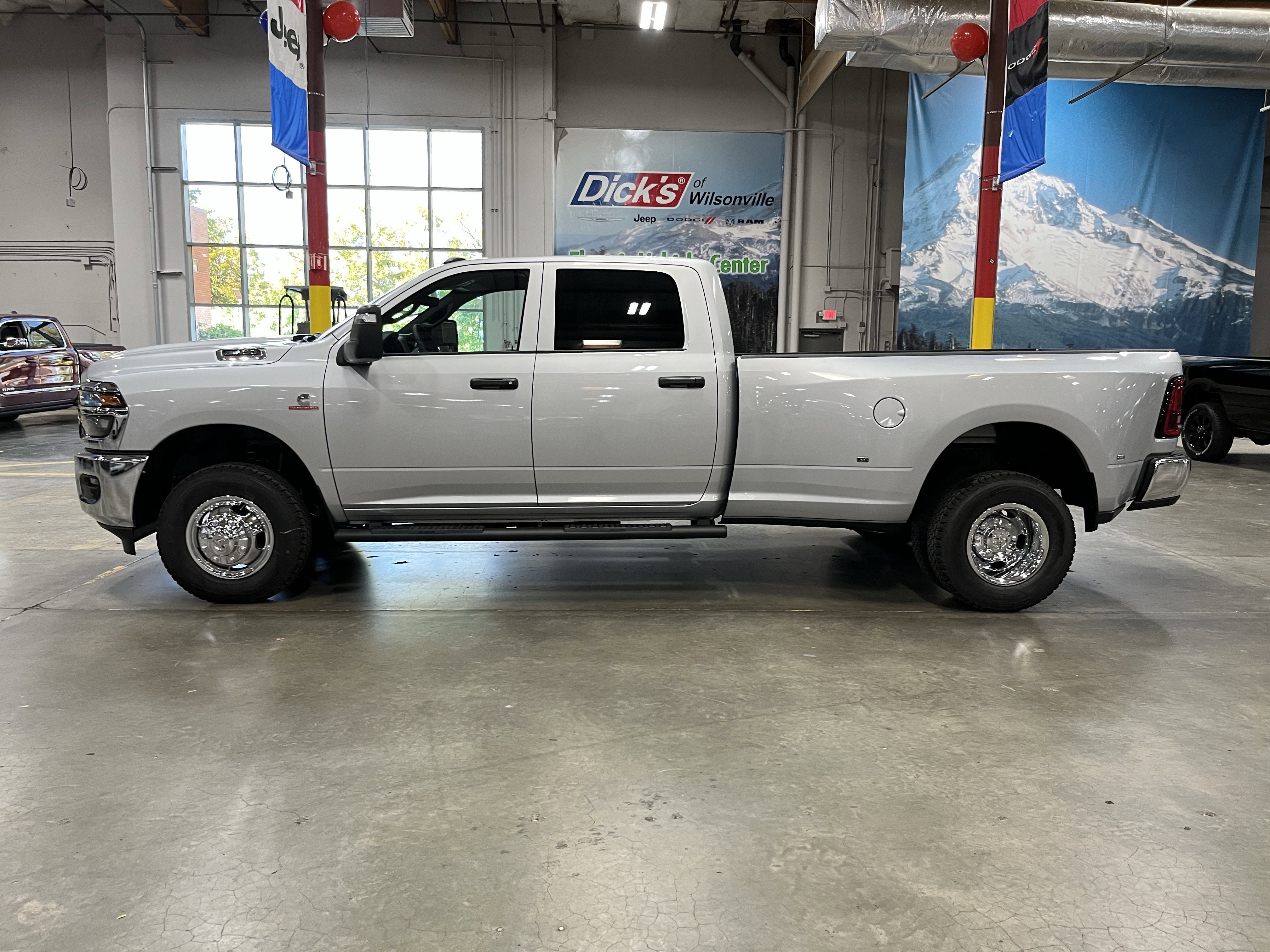 2026 RAM Ram 3500 RAM 3500 TRADESMAN CREW CAB 4X4 8' BOX