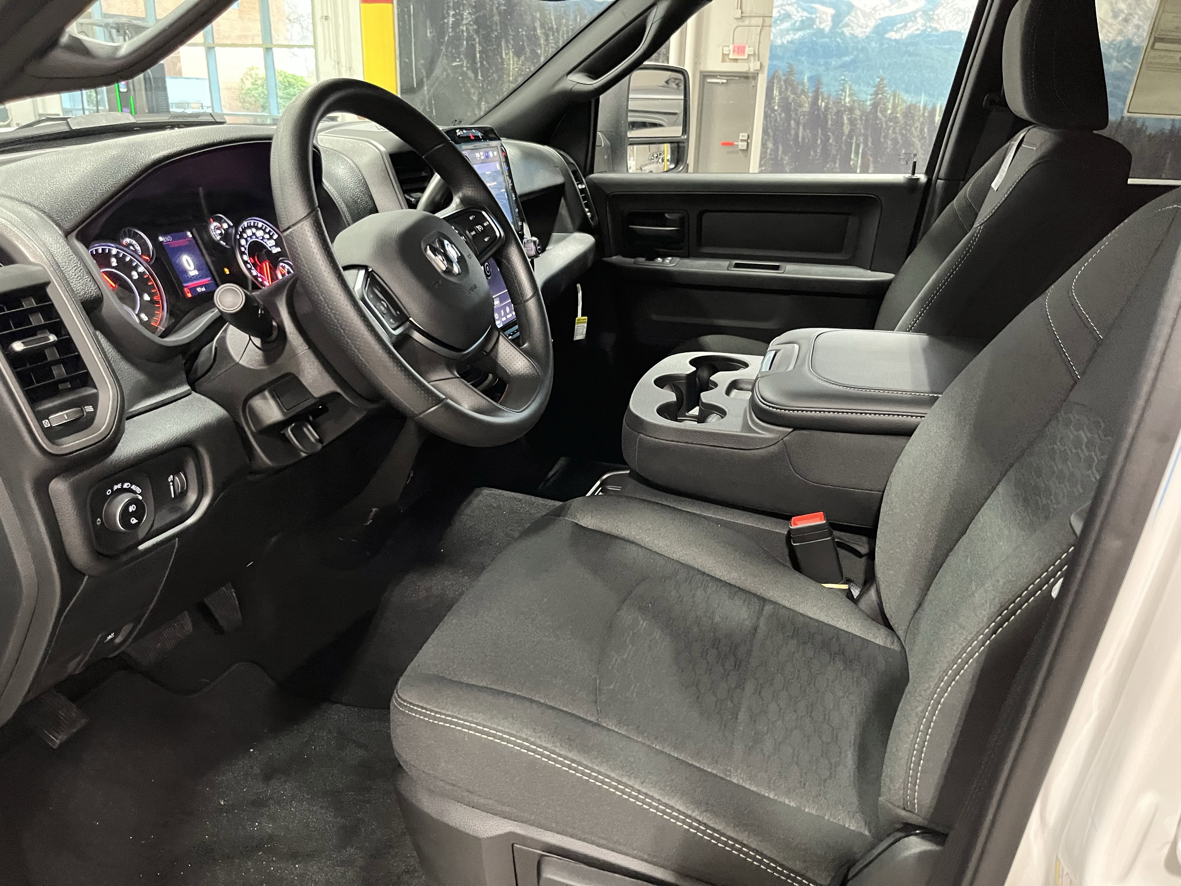 2026 RAM Ram 3500 RAM 3500 TRADESMAN CREW CAB 4X4 8' BOX