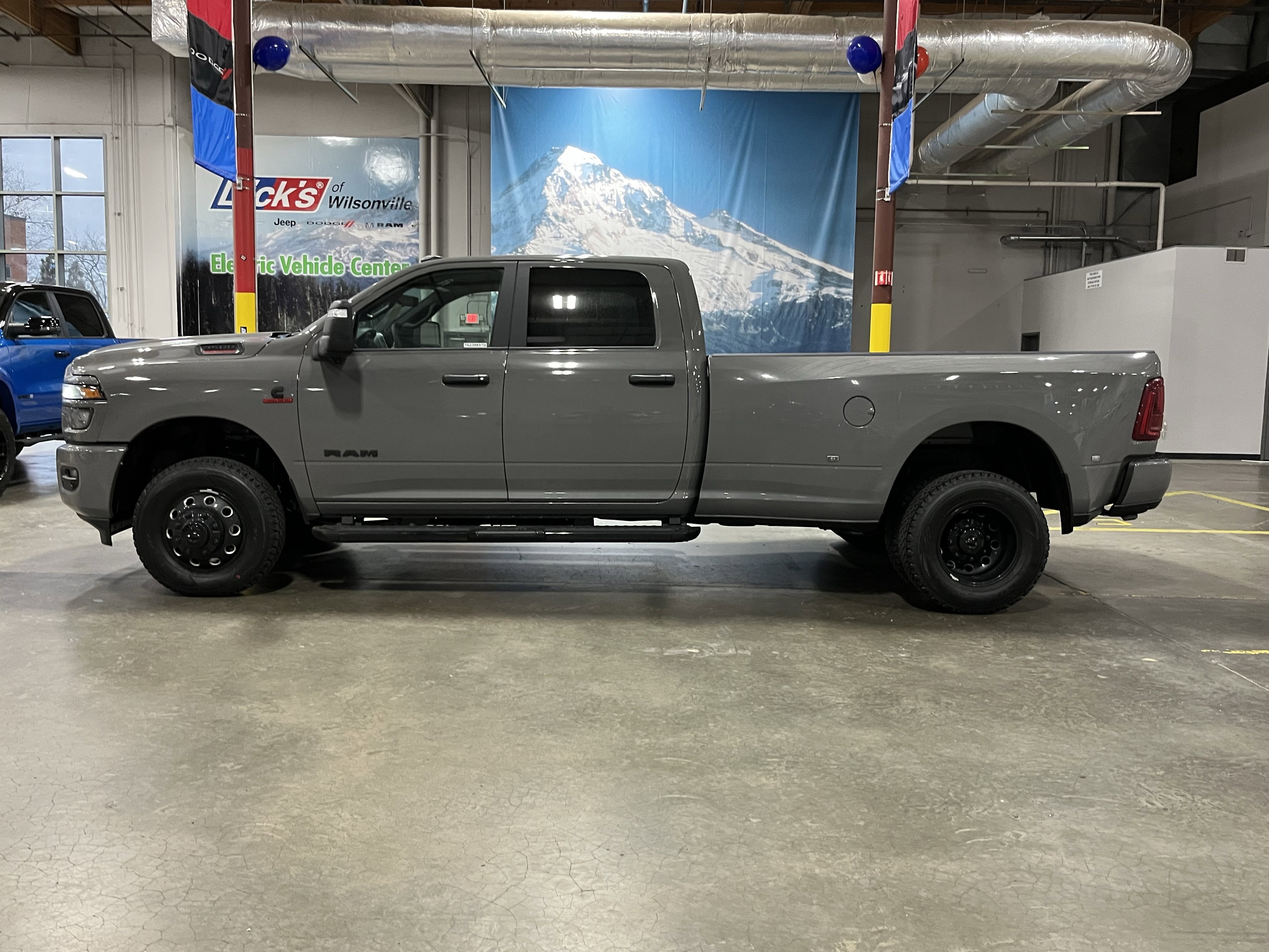 2026 RAM Ram 3500 RAM 3500 BIG HORN CREW CAB 4X4 8' BOX