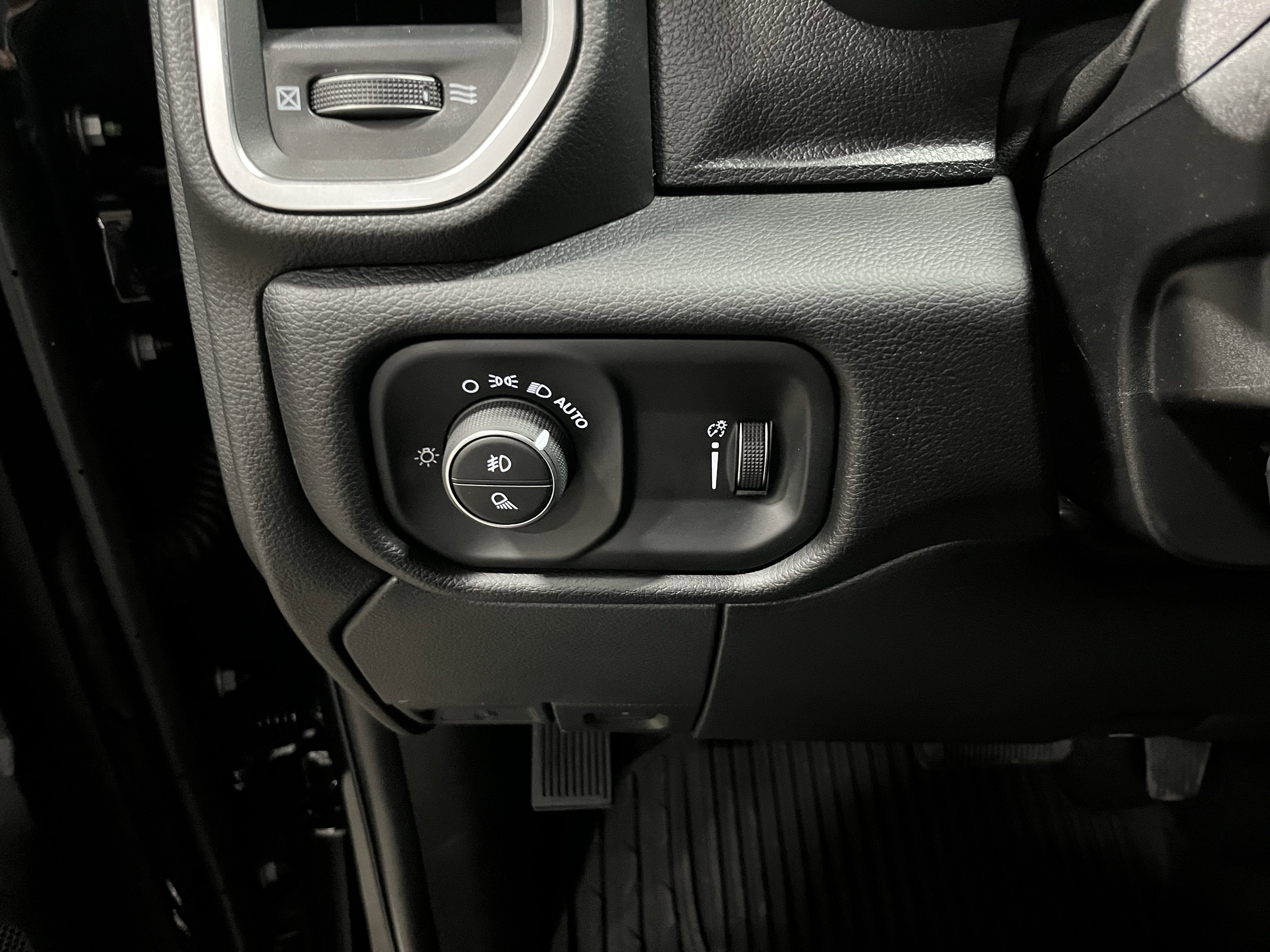 2026 RAM Ram 3500 RAM 3500 BIG HORN CREW CAB 4X4 8' BOX