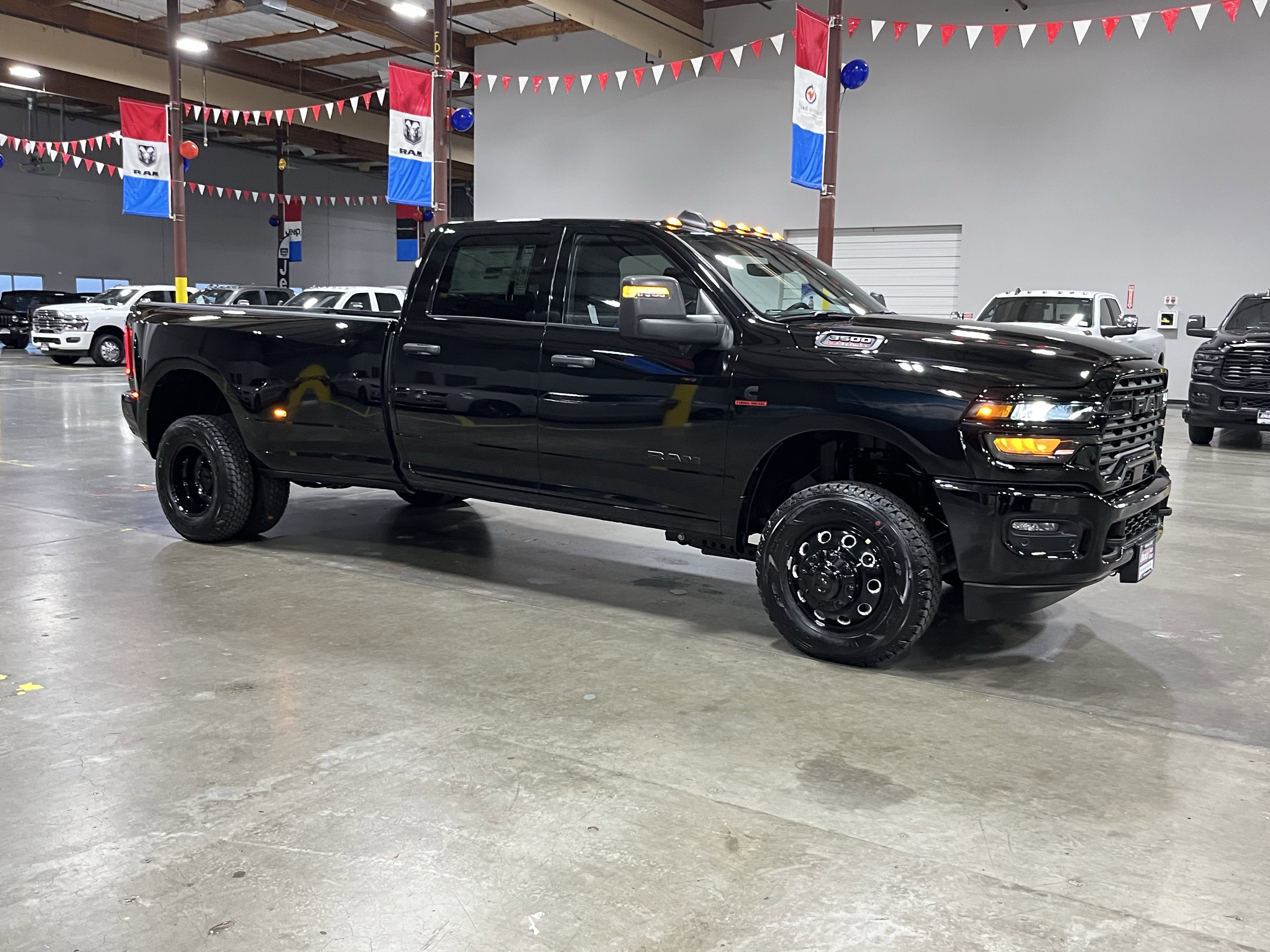 2026 RAM Ram 3500 RAM 3500 BIG HORN CREW CAB 4X4 8' BOX