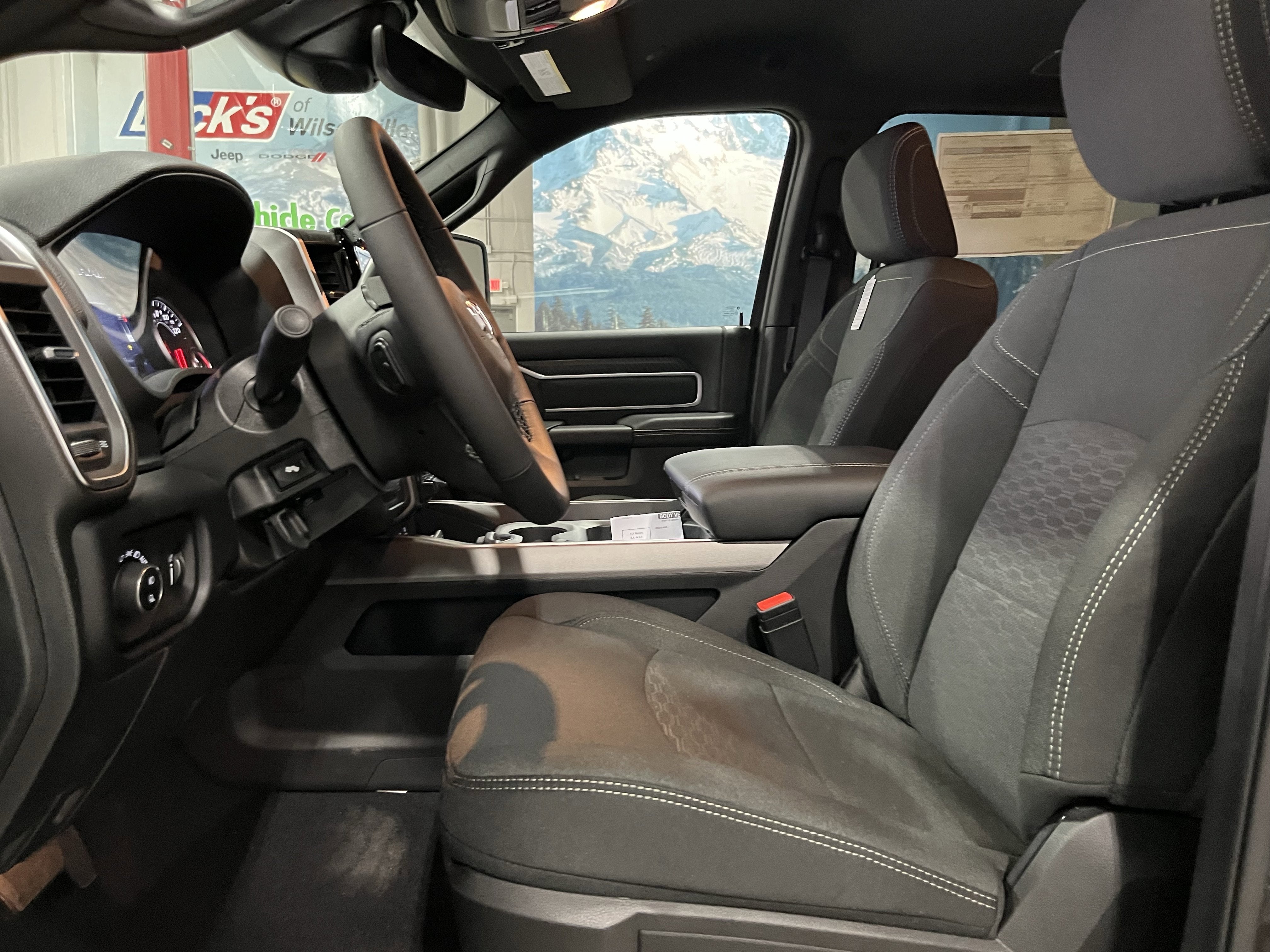 2026 RAM Ram 3500 RAM 3500 BIG HORN CREW CAB 4X4 8' BOX