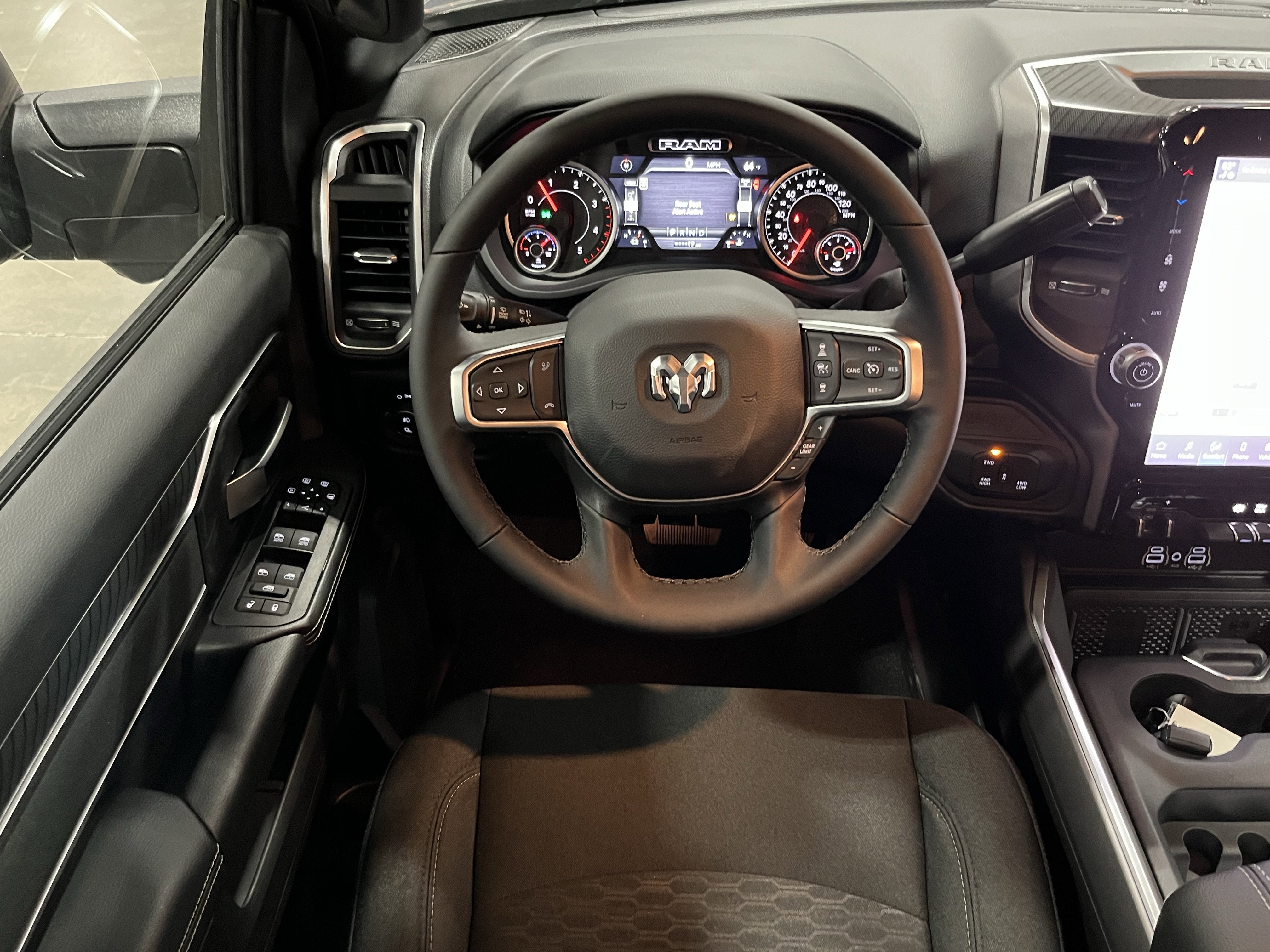 2026 RAM Ram 3500 RAM 3500 BIG HORN CREW CAB 4X4 8' BOX