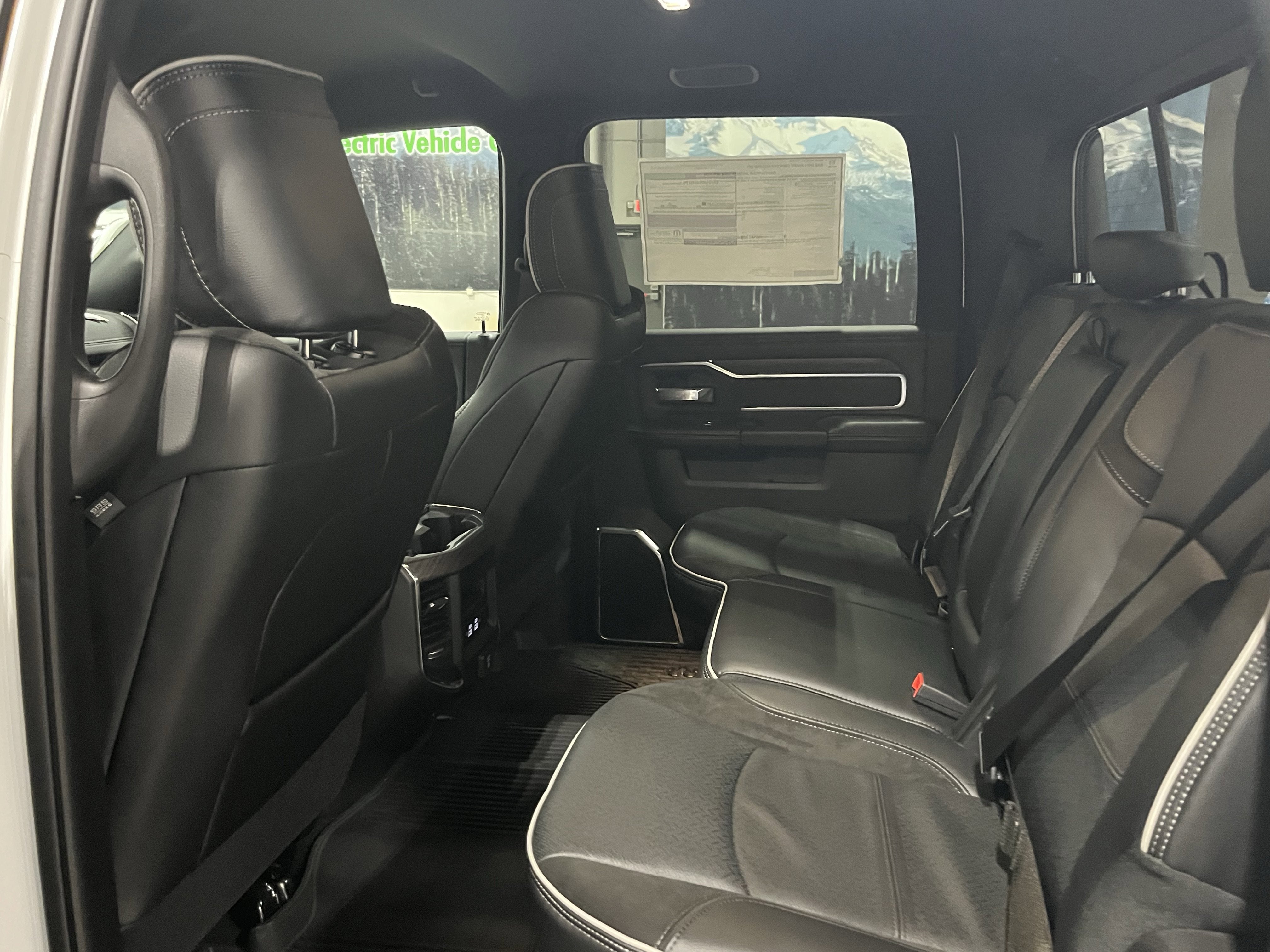 2026 RAM Ram 3500 RAM 3500 LARAMIE CREW CAB 4X4 8' BOX