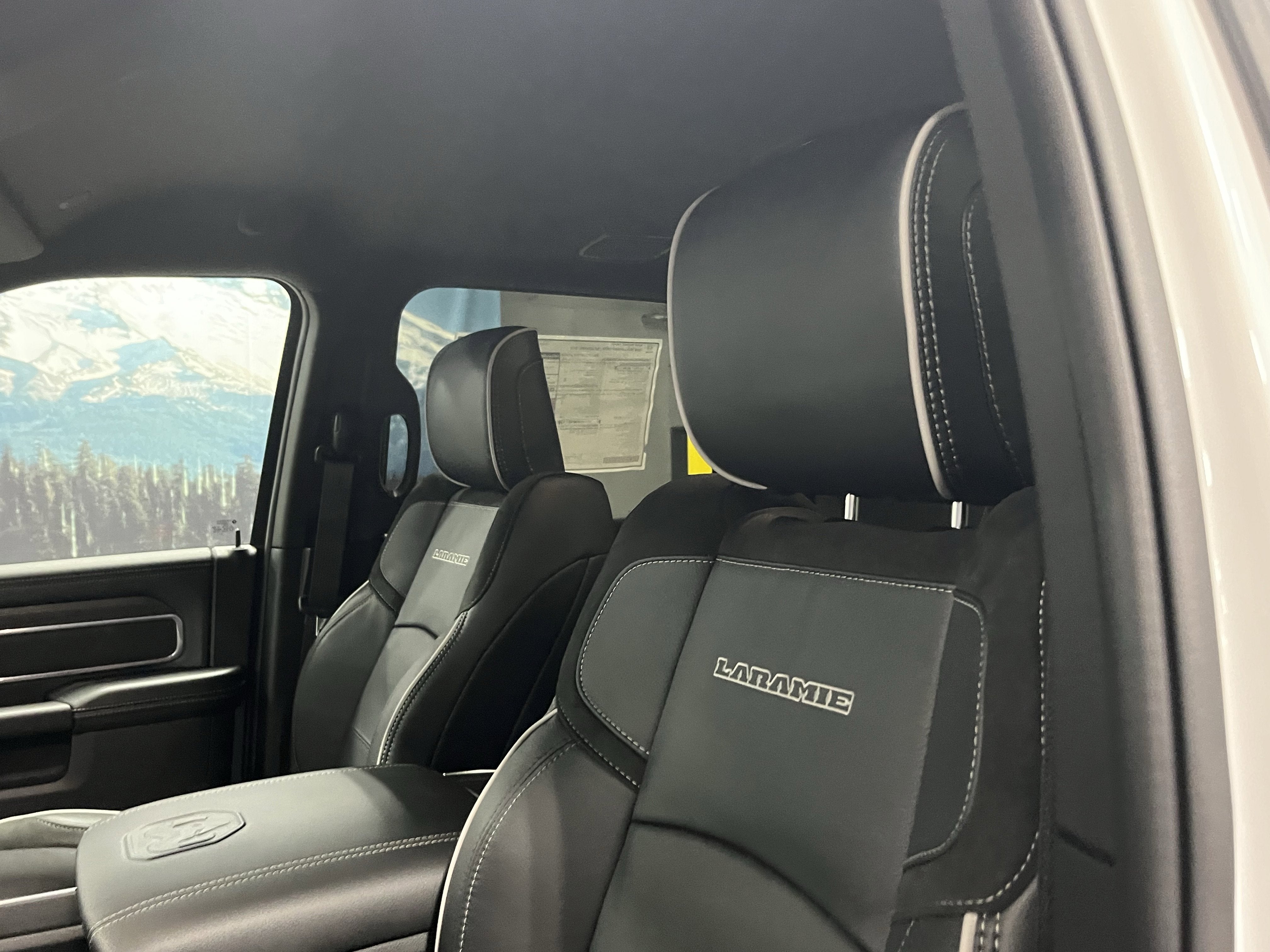 2026 RAM Ram 3500 RAM 3500 LARAMIE CREW CAB 4X4 8' BOX