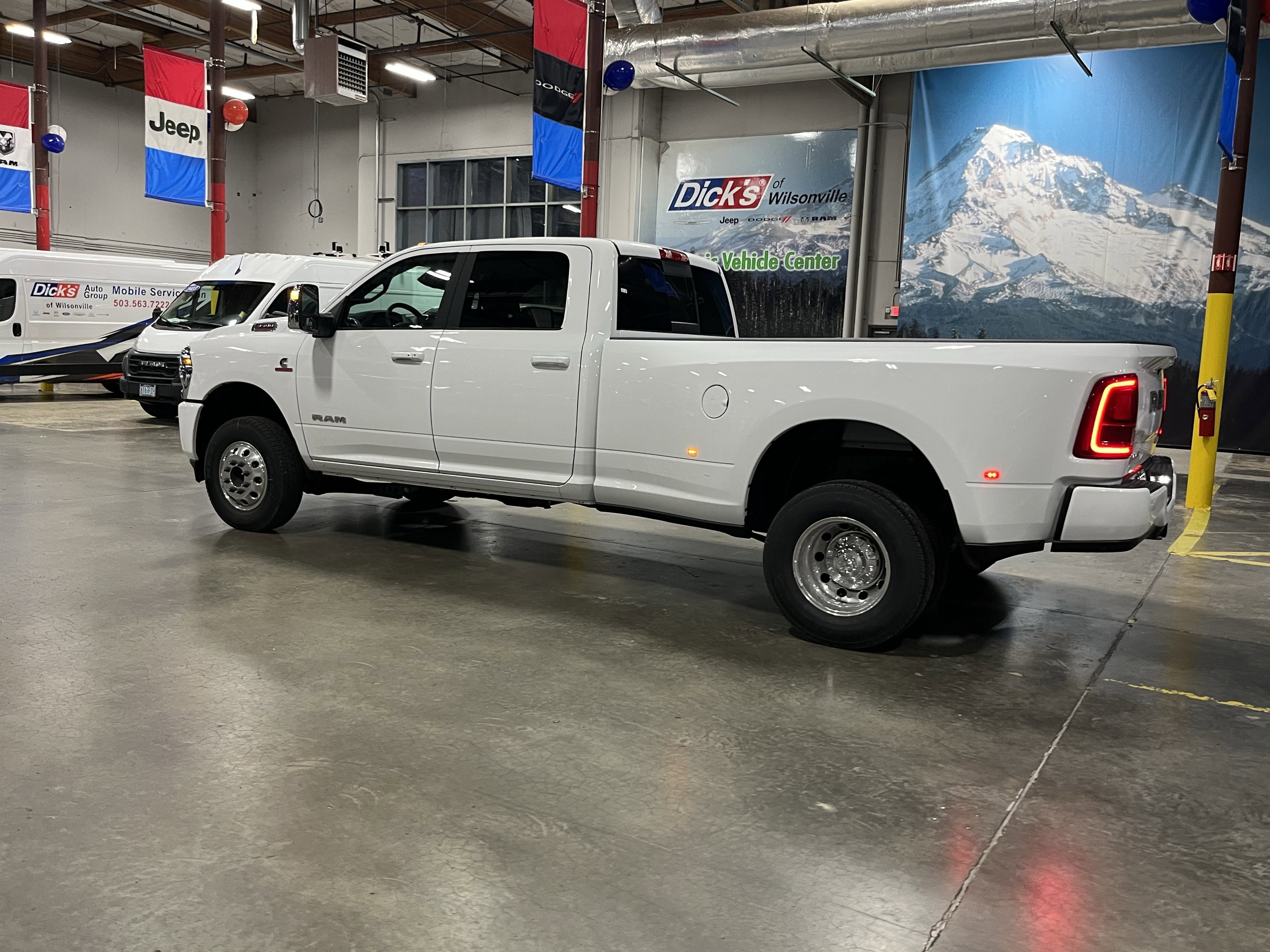 2026 RAM Ram 3500 RAM 3500 LARAMIE CREW CAB 4X4 8' BOX