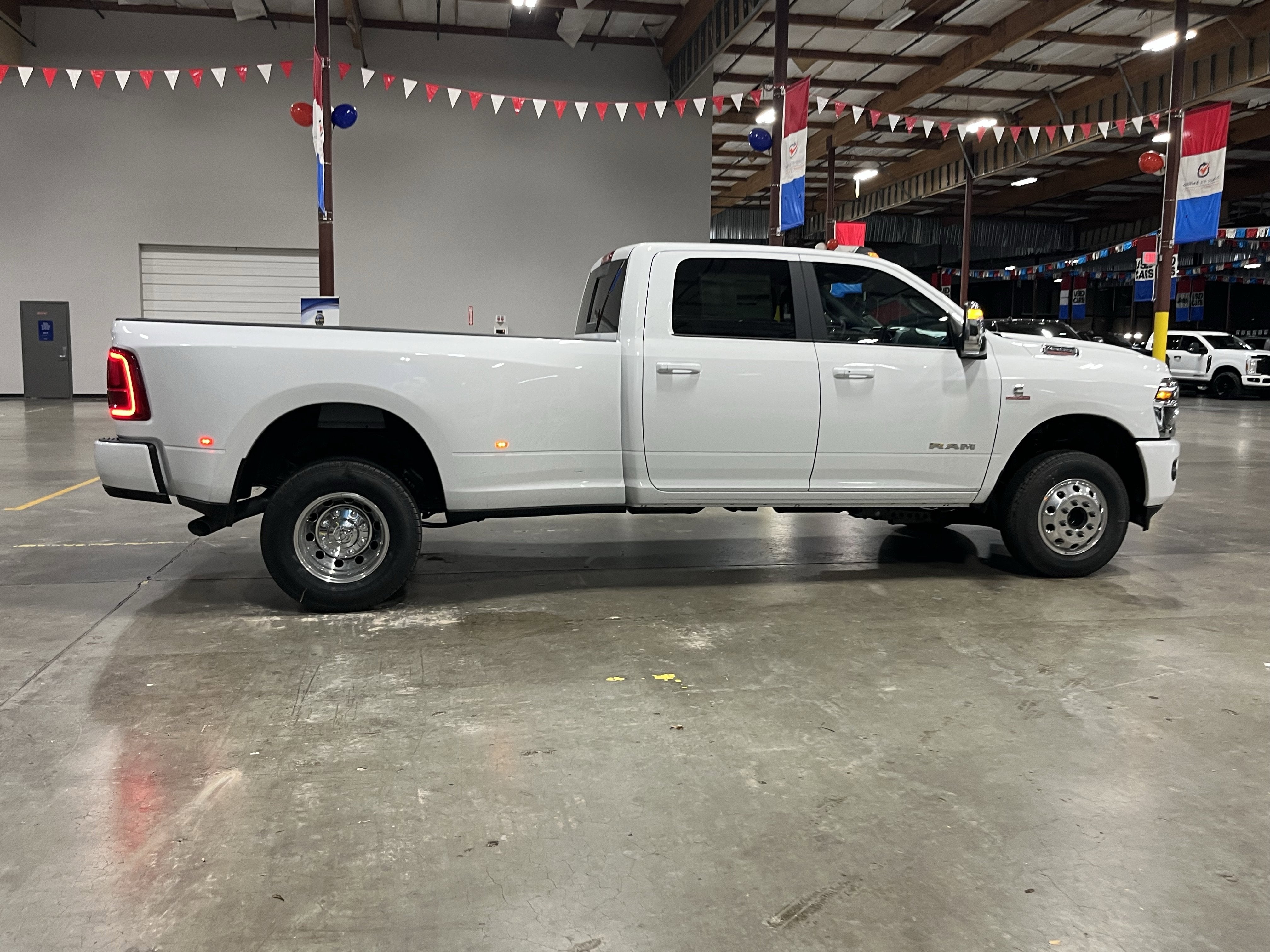 2026 RAM Ram 3500 RAM 3500 LARAMIE CREW CAB 4X4 8' BOX