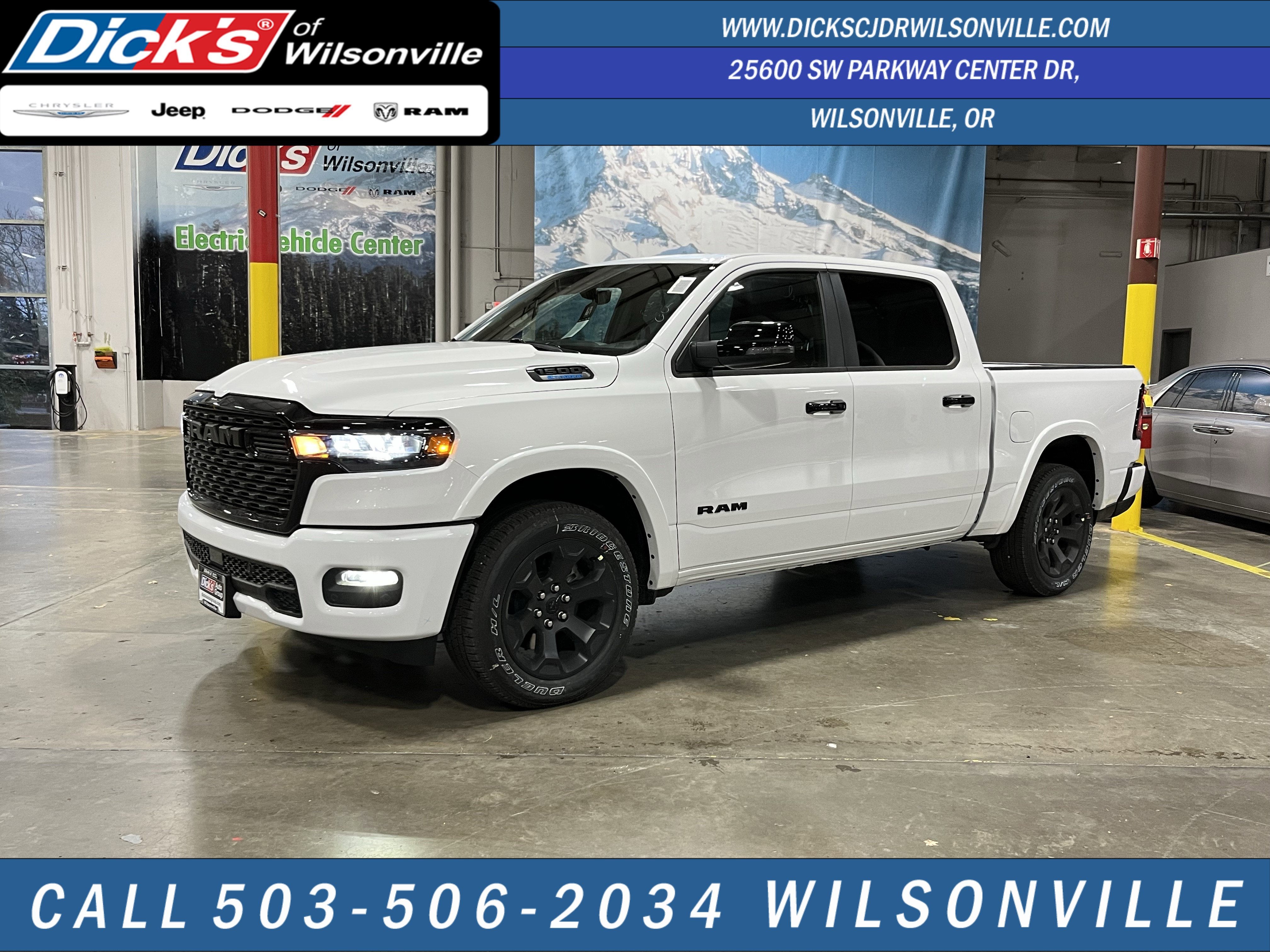 2025 RAM Ram 1500 RAM 1500 BIG HORN CREW CAB 4X4 5'7' BOX