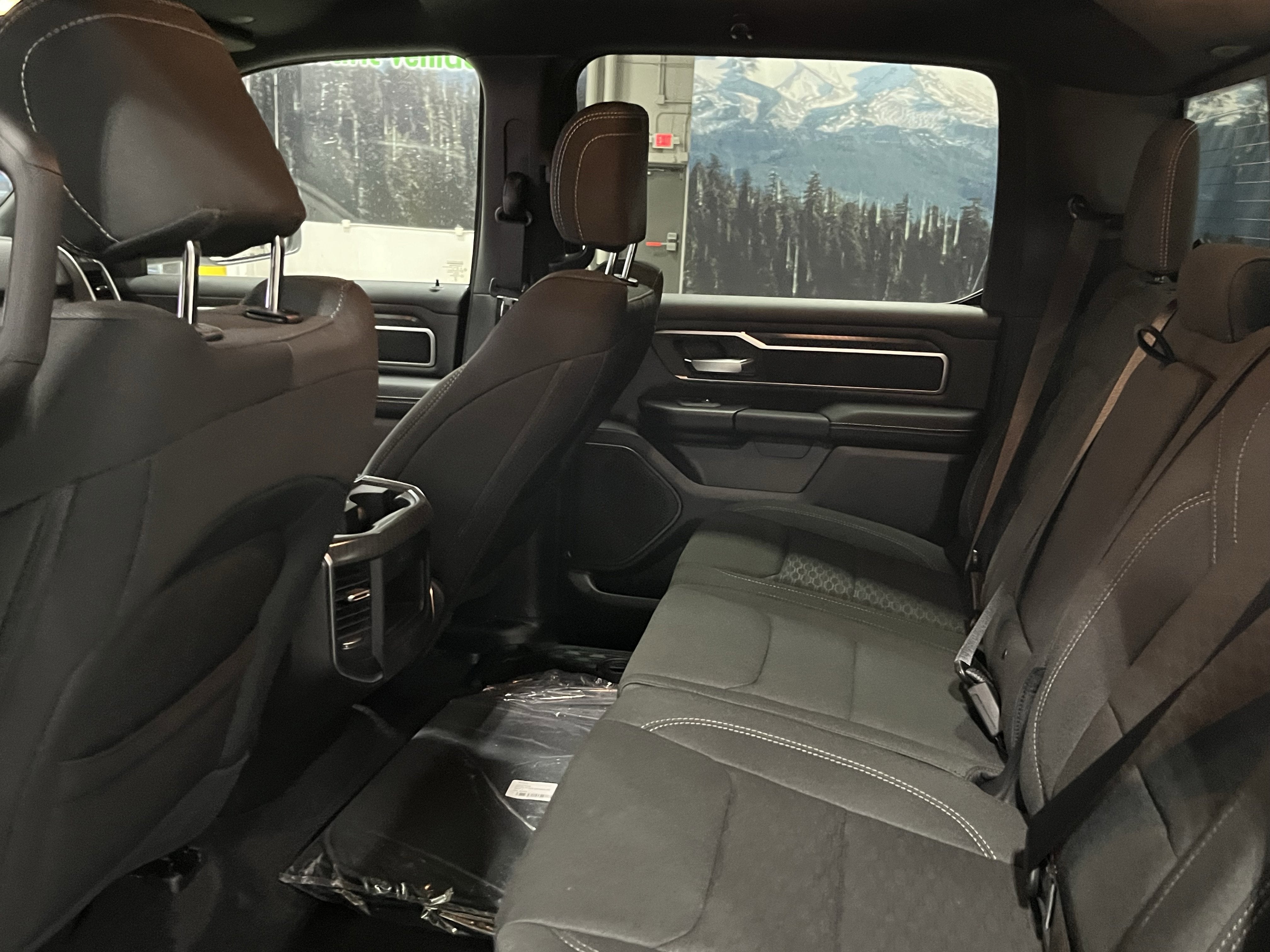 2025 RAM Ram 1500 RAM 1500 BIG HORN CREW CAB 4X4 5'7' BOX