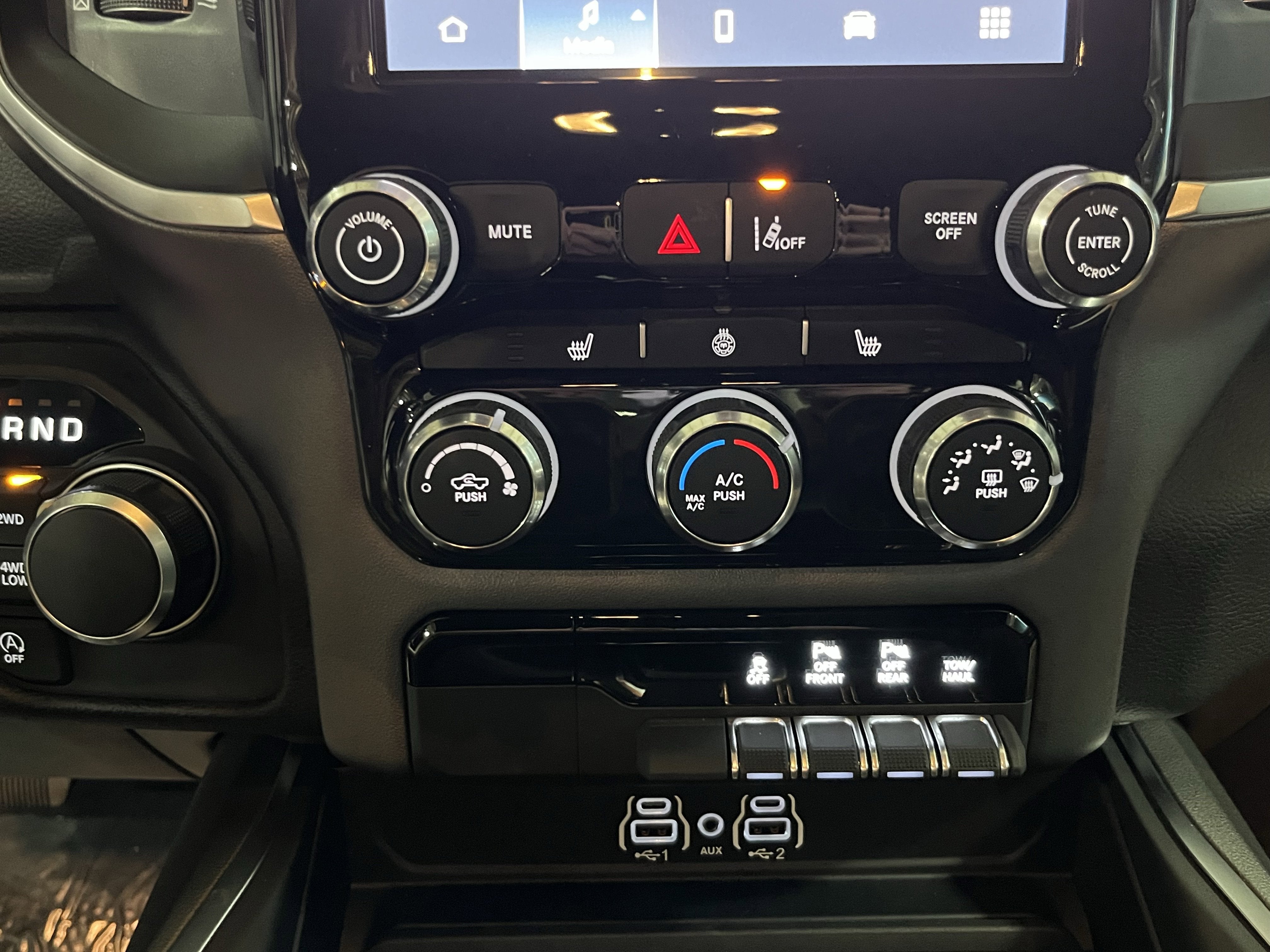 2025 RAM Ram 1500 RAM 1500 BIG HORN CREW CAB 4X4 5'7' BOX