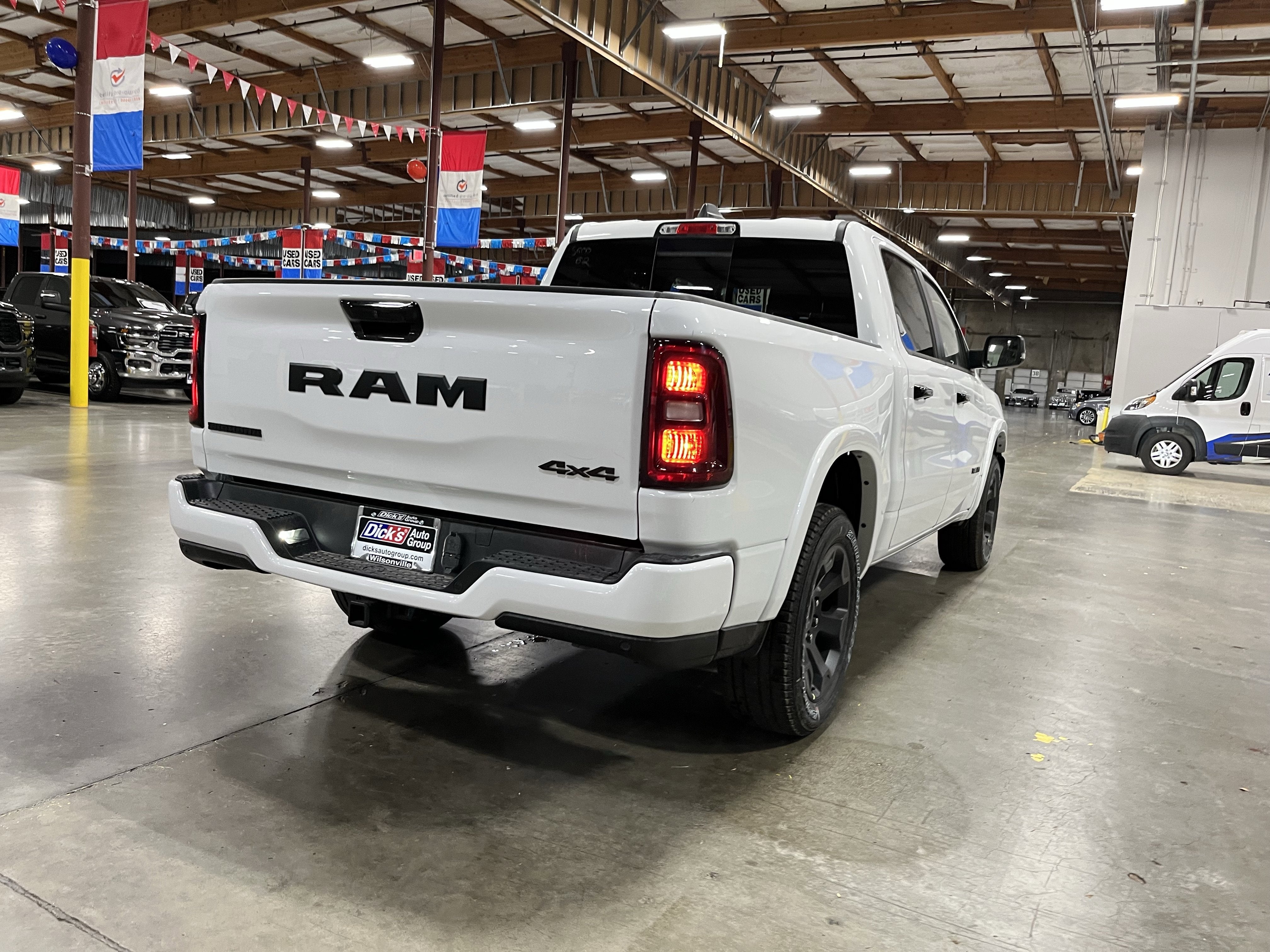 2025 RAM Ram 1500 RAM 1500 BIG HORN CREW CAB 4X4 5'7' BOX
