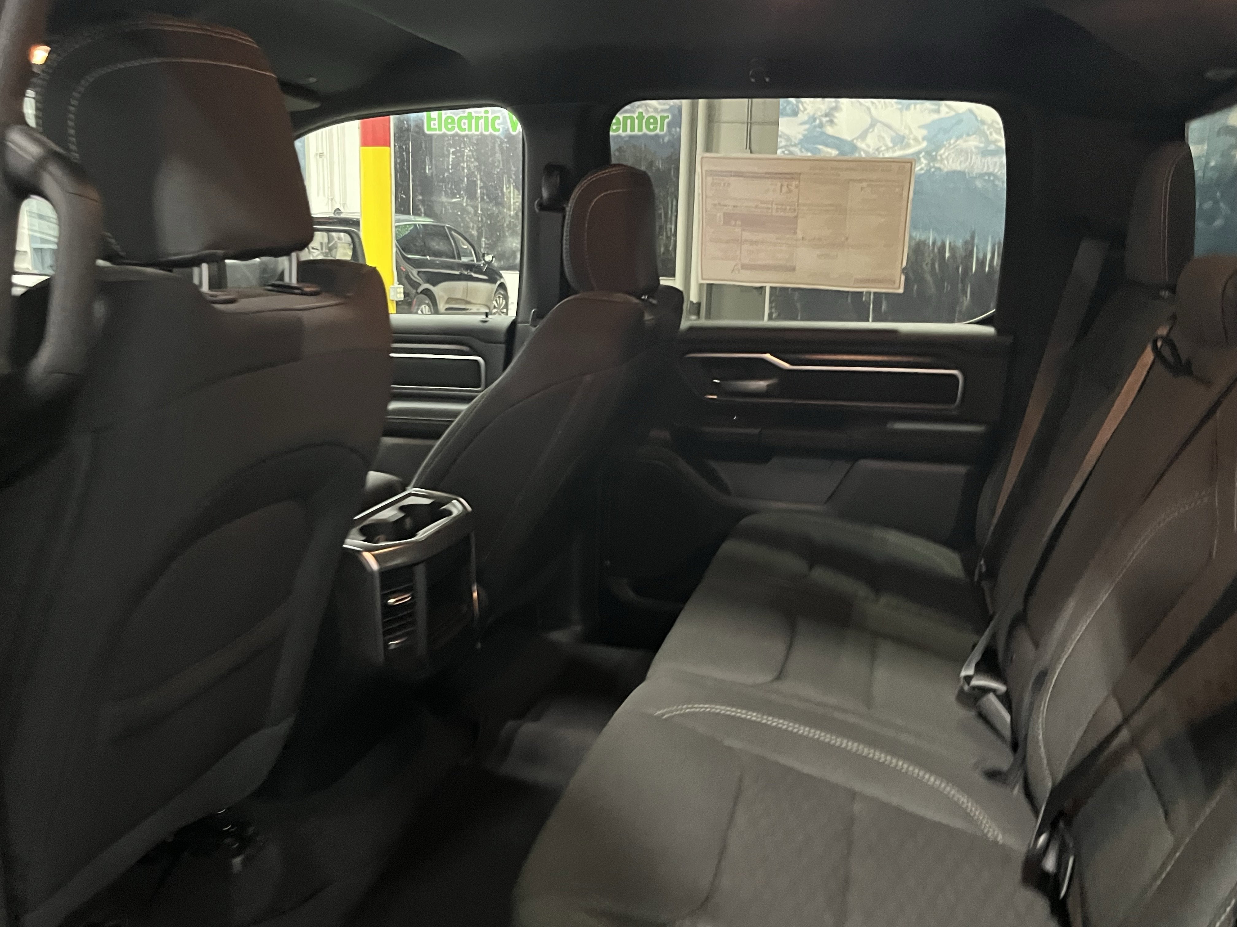 2025 RAM Ram 1500 RAM 1500 BIG HORN CREW CAB 4X4 5'7' BOX