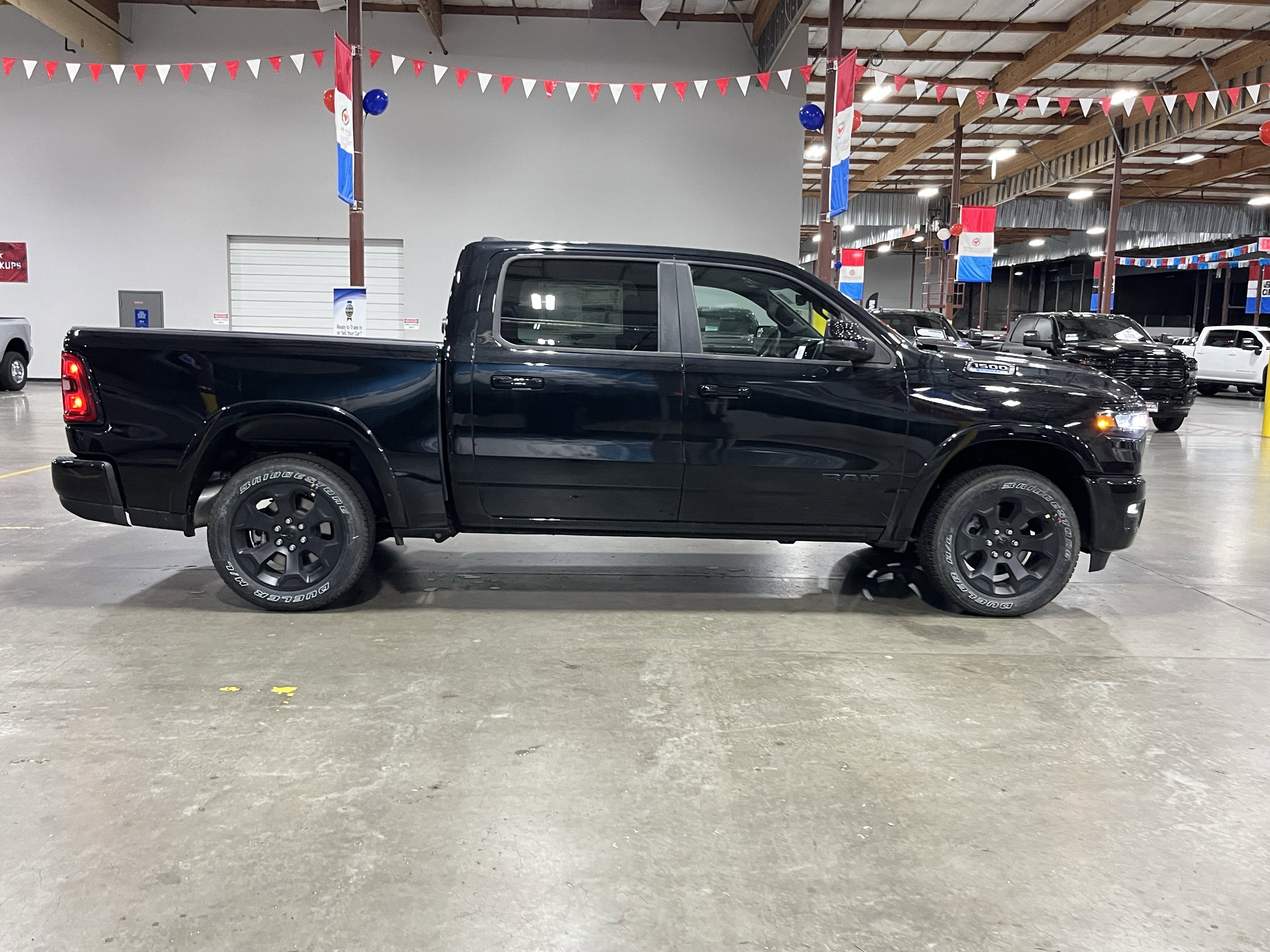 2025 RAM Ram 1500 RAM 1500 BIG HORN CREW CAB 4X4 5'7' BOX