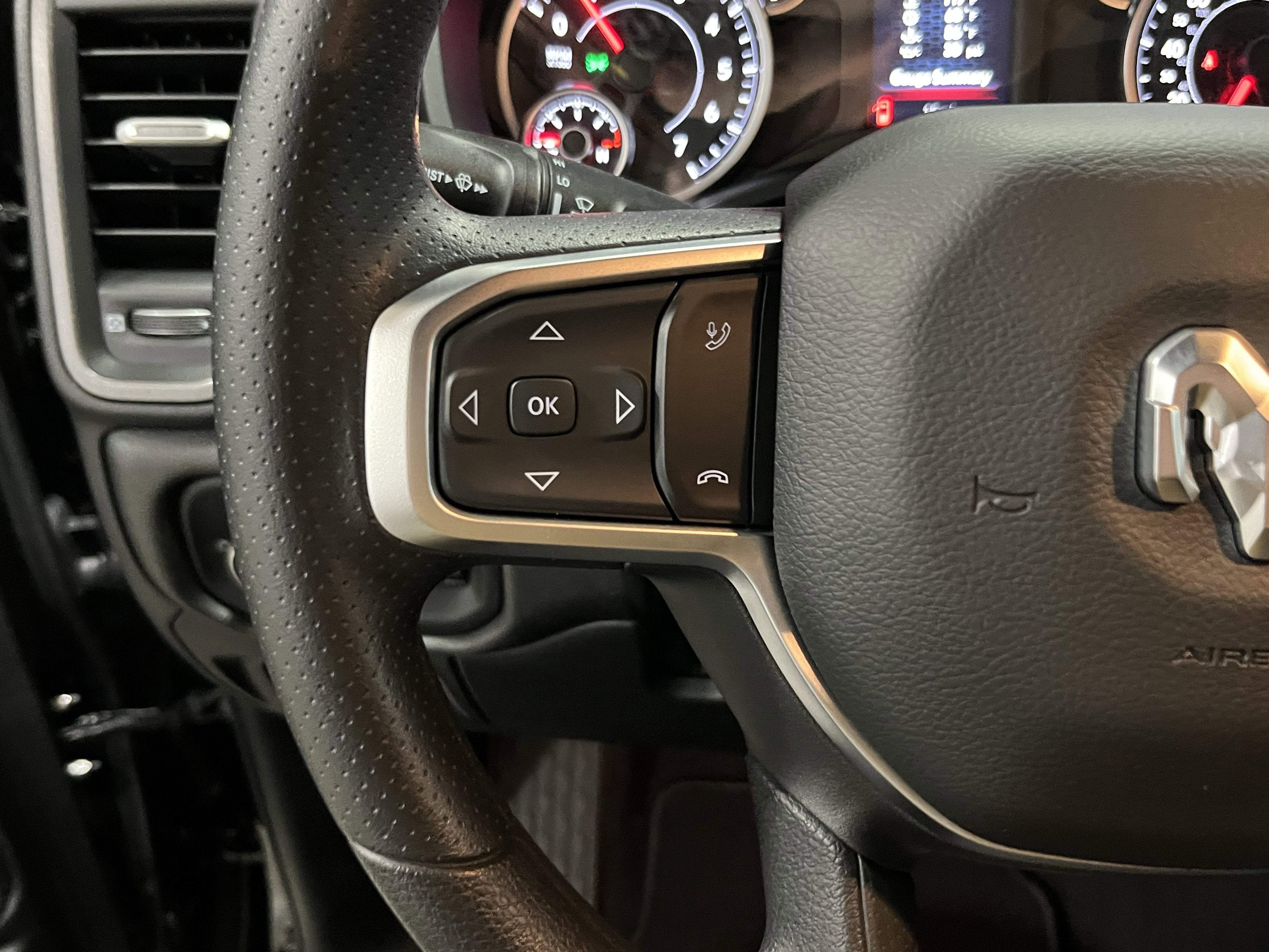 2026 RAM Ram 1500 RAM 1500 TRADESMAN CREW CAB 4X4 5'7' BOX