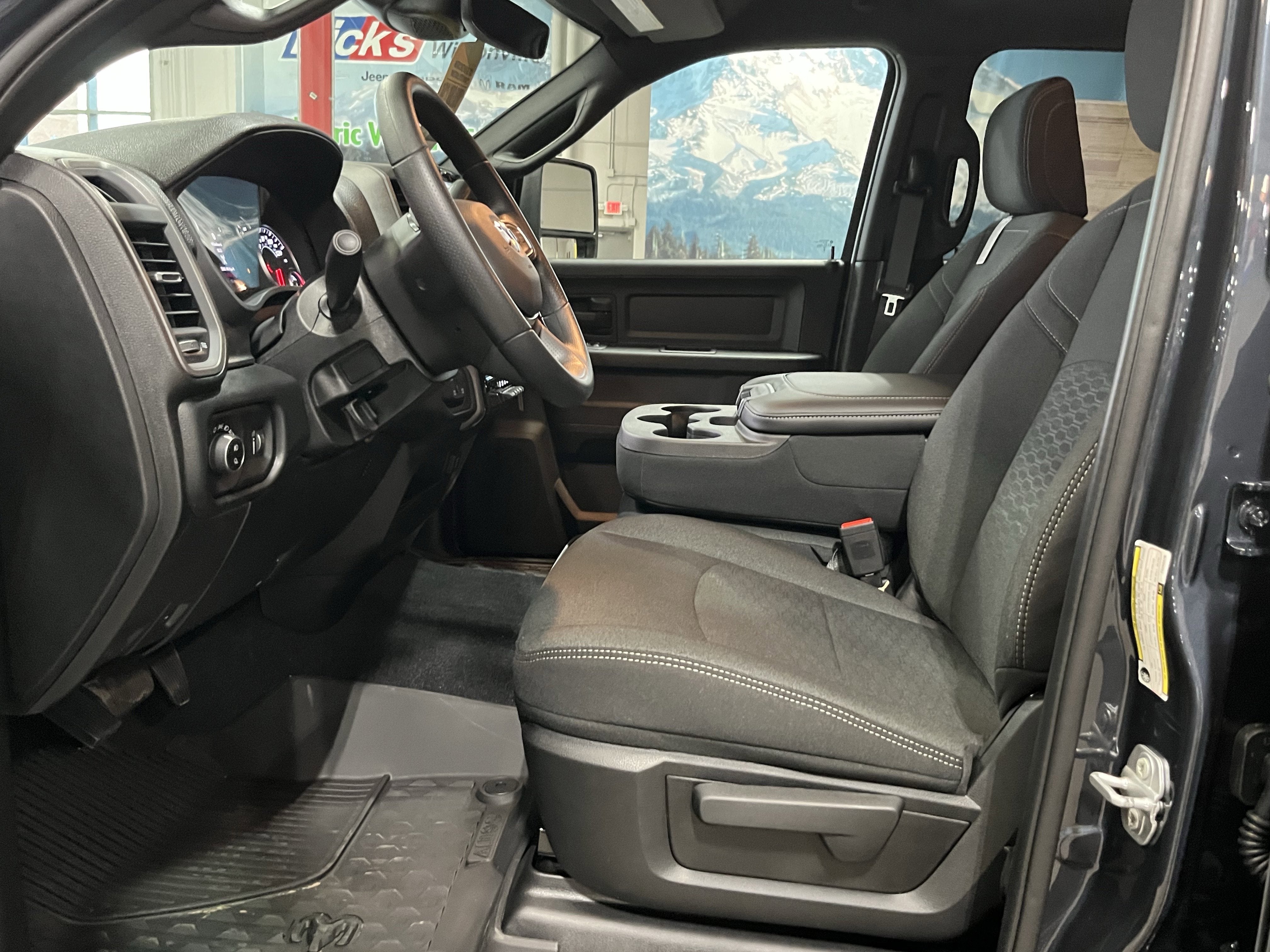 2026 RAM Ram 2500 RAM 2500 TRADESMAN CREW CAB 4X4 6'4' BOX