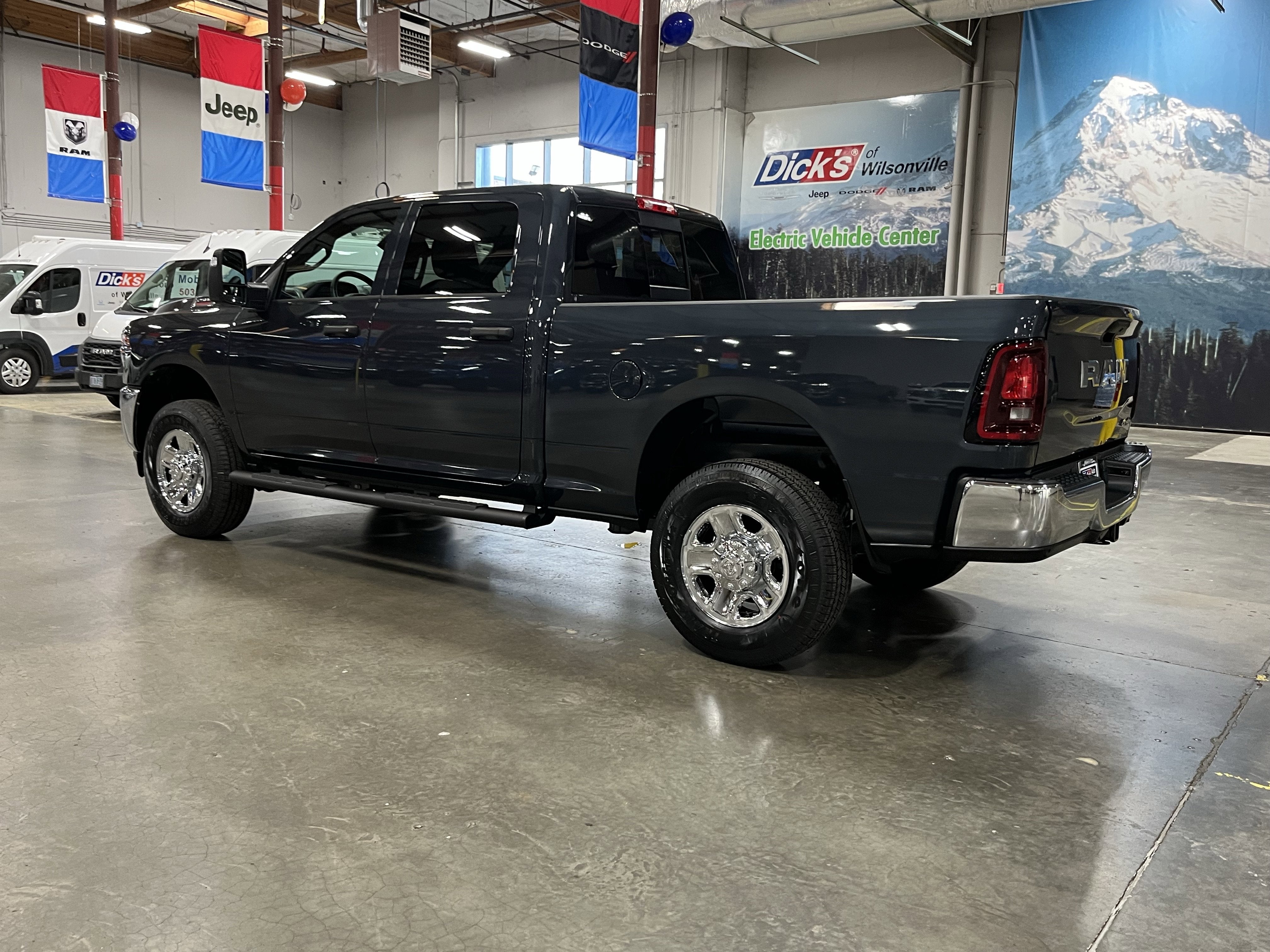 2026 RAM Ram 2500 RAM 2500 TRADESMAN CREW CAB 4X4 6'4' BOX