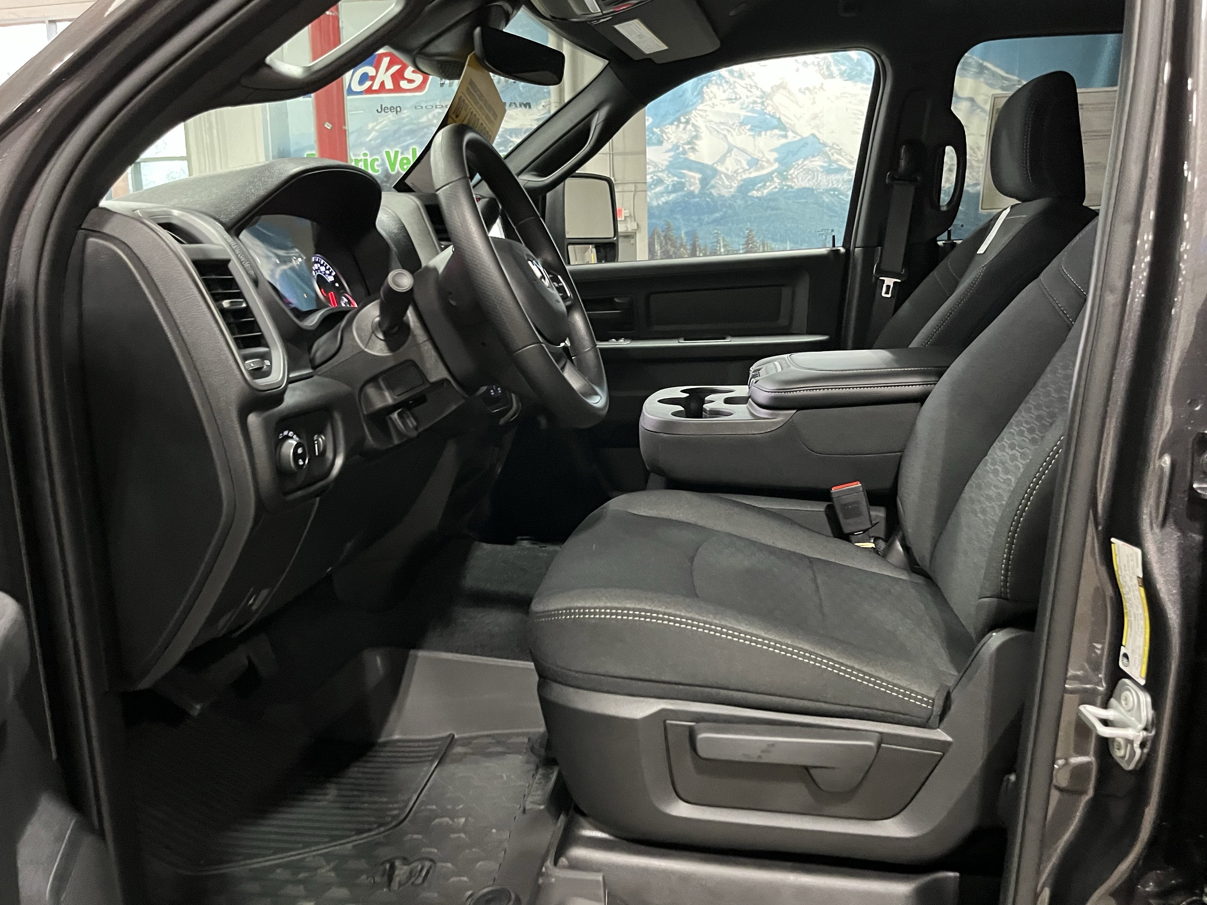 2026 RAM Ram 2500 RAM 2500 TRADESMAN CREW CAB 4X4 6'4' BOX