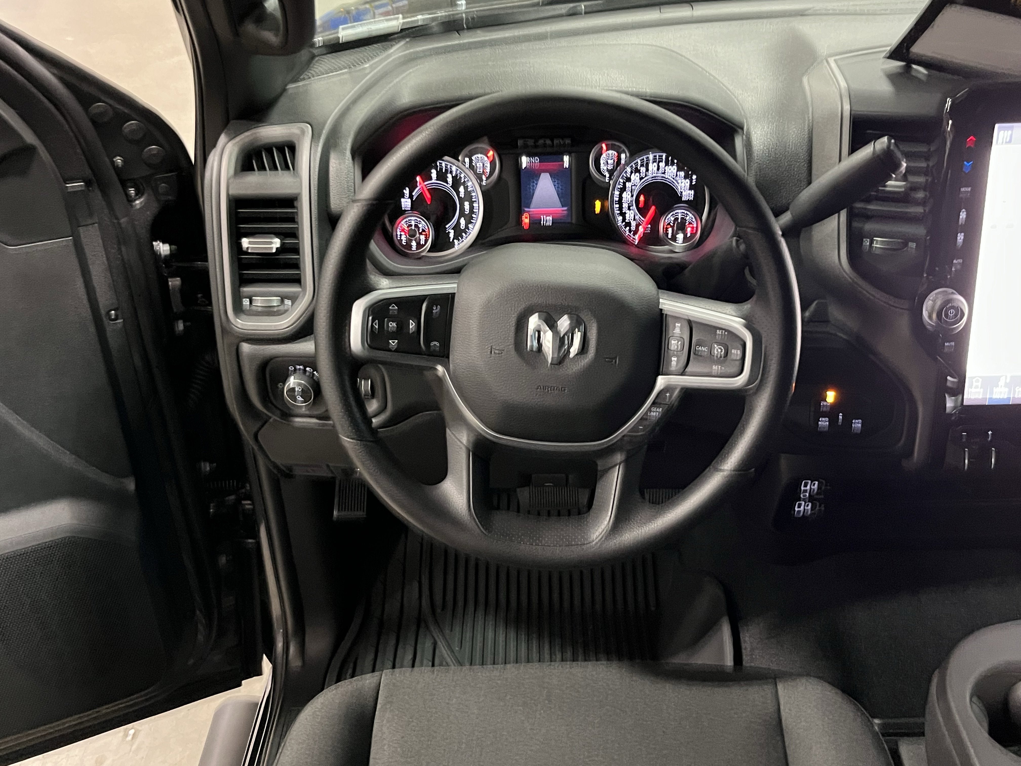 2026 RAM Ram 2500 RAM 2500 TRADESMAN CREW CAB 4X4 6'4' BOX