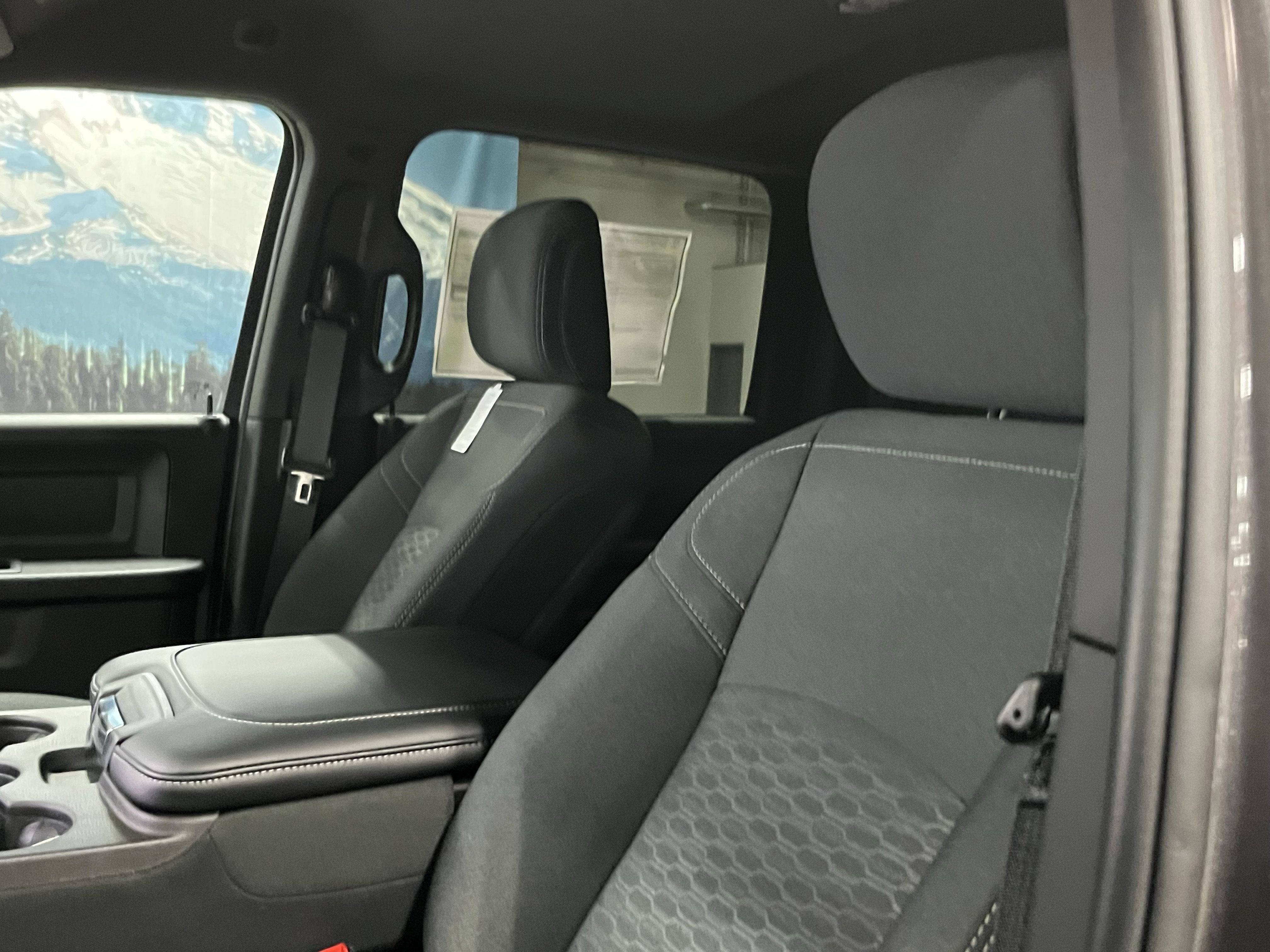 2026 RAM Ram 2500 RAM 2500 TRADESMAN CREW CAB 4X4 6'4' BOX