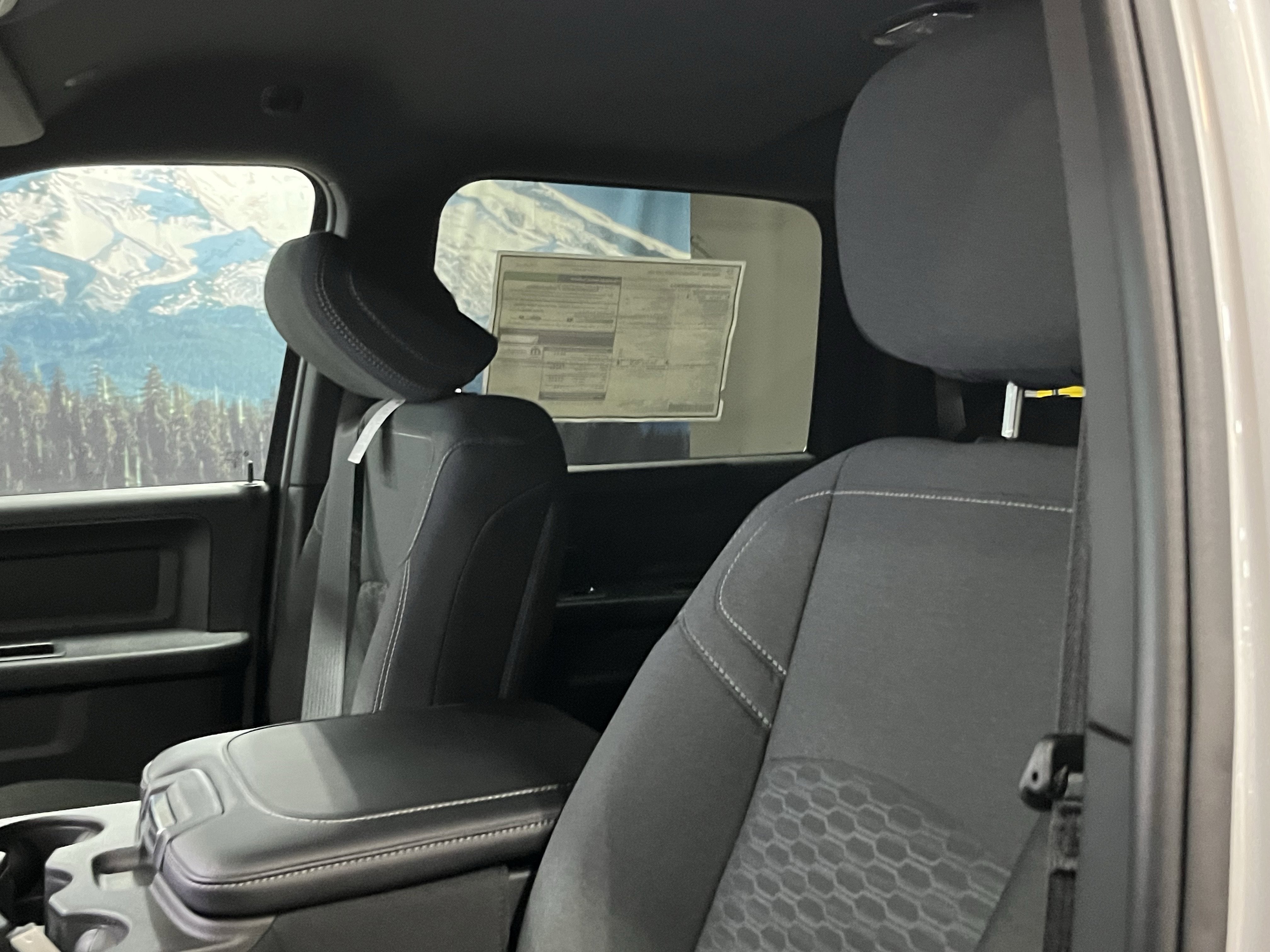 2026 RAM Ram 2500 RAM 2500 TRADESMAN CREW CAB 4X4 6'4' BOX