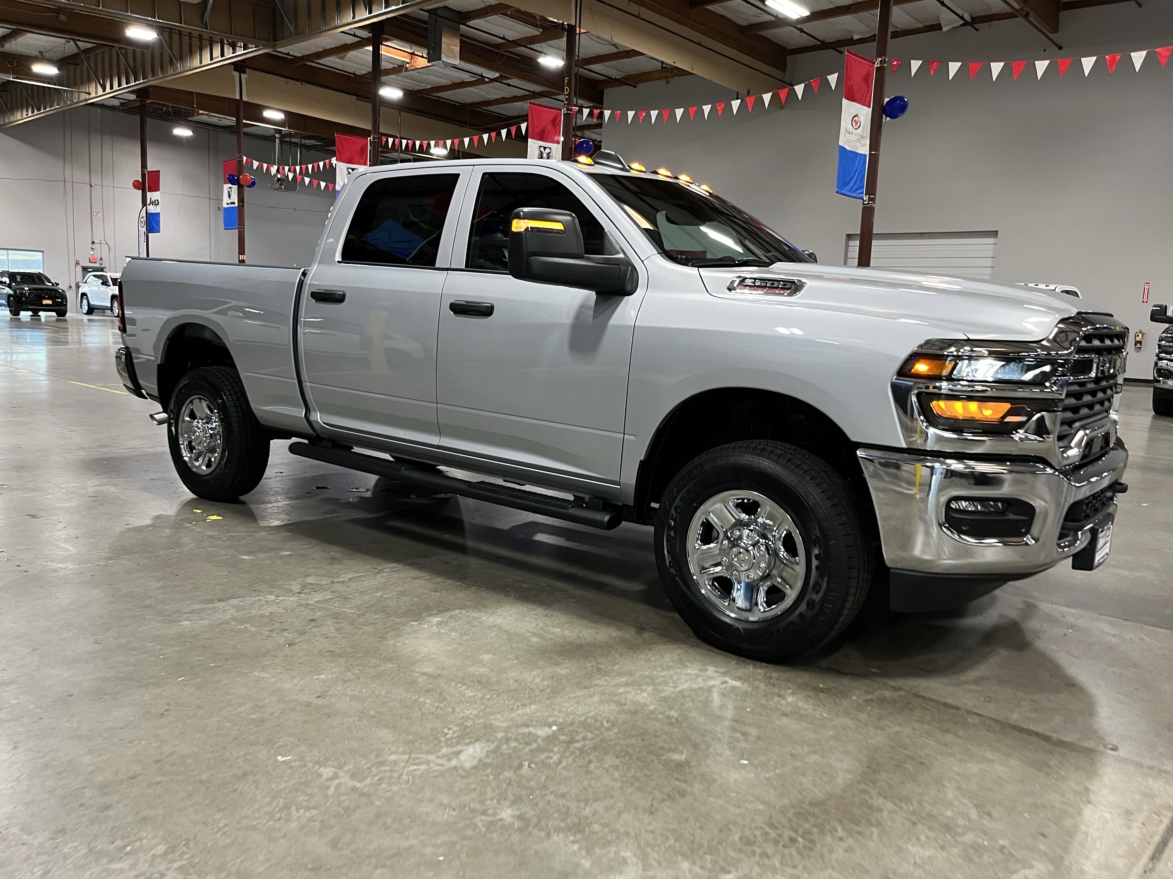 2026 RAM Ram 2500 RAM 2500 TRADESMAN CREW CAB 4X4 6'4' BOX